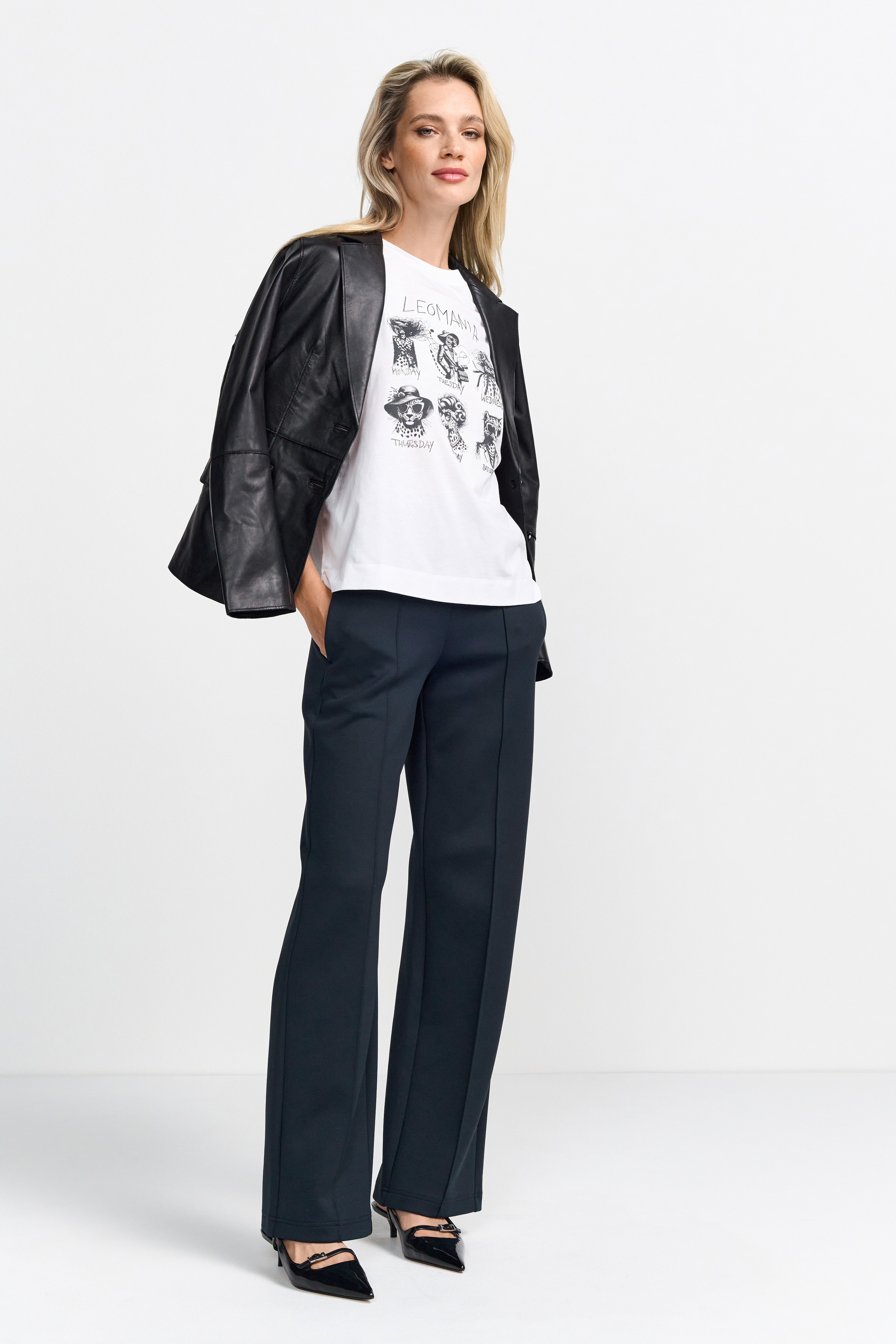 Easy Fit T-Shirt "Leomania" Organic