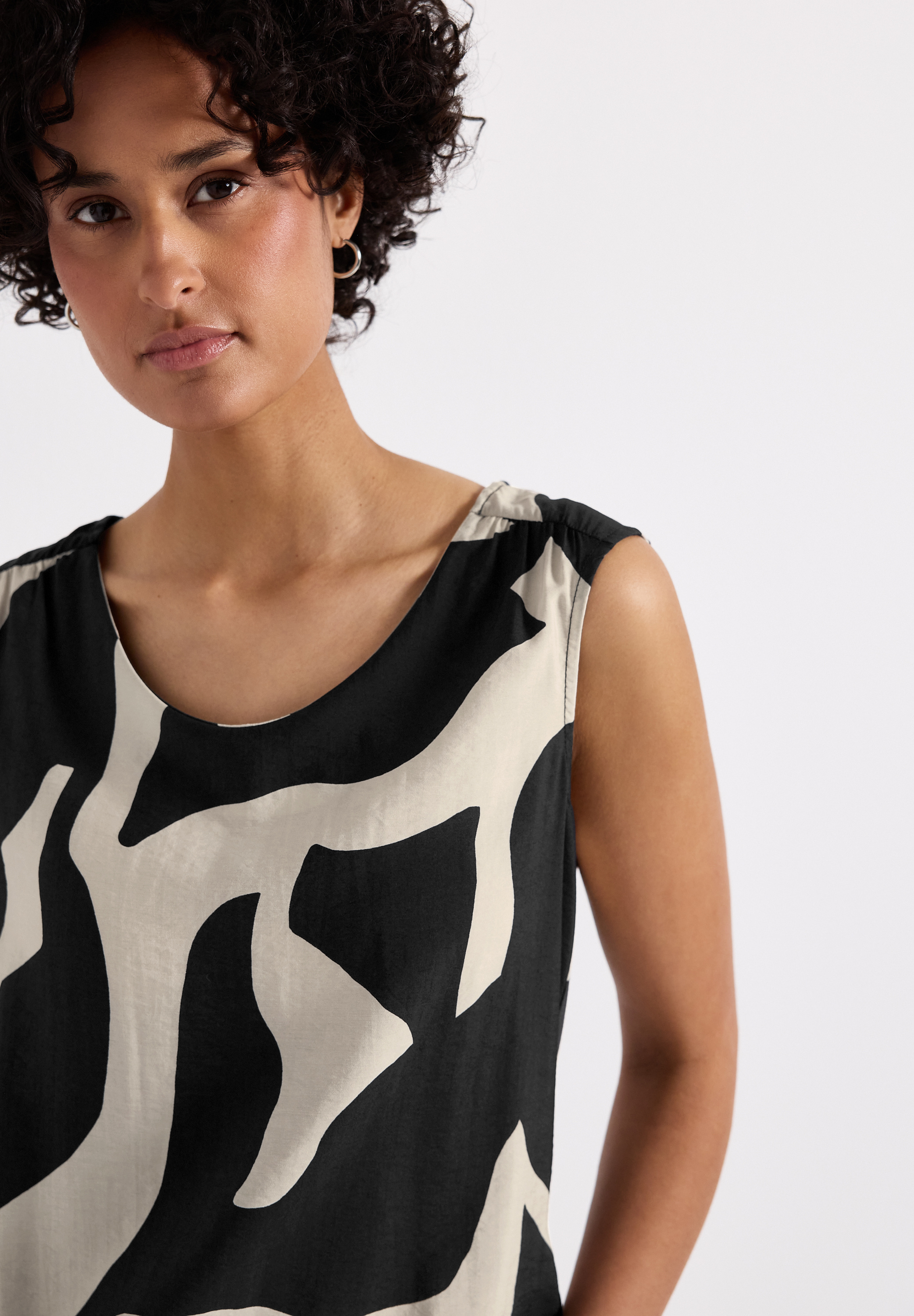Strukturmix Top mit Print