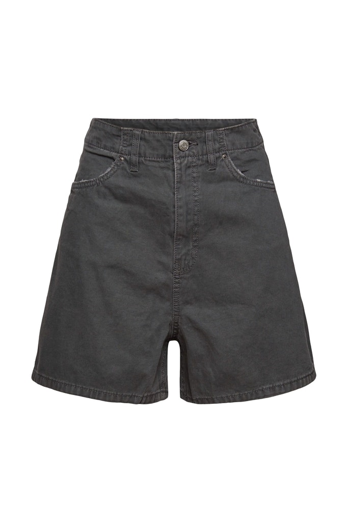 Mit Hanf: kurze Shorts