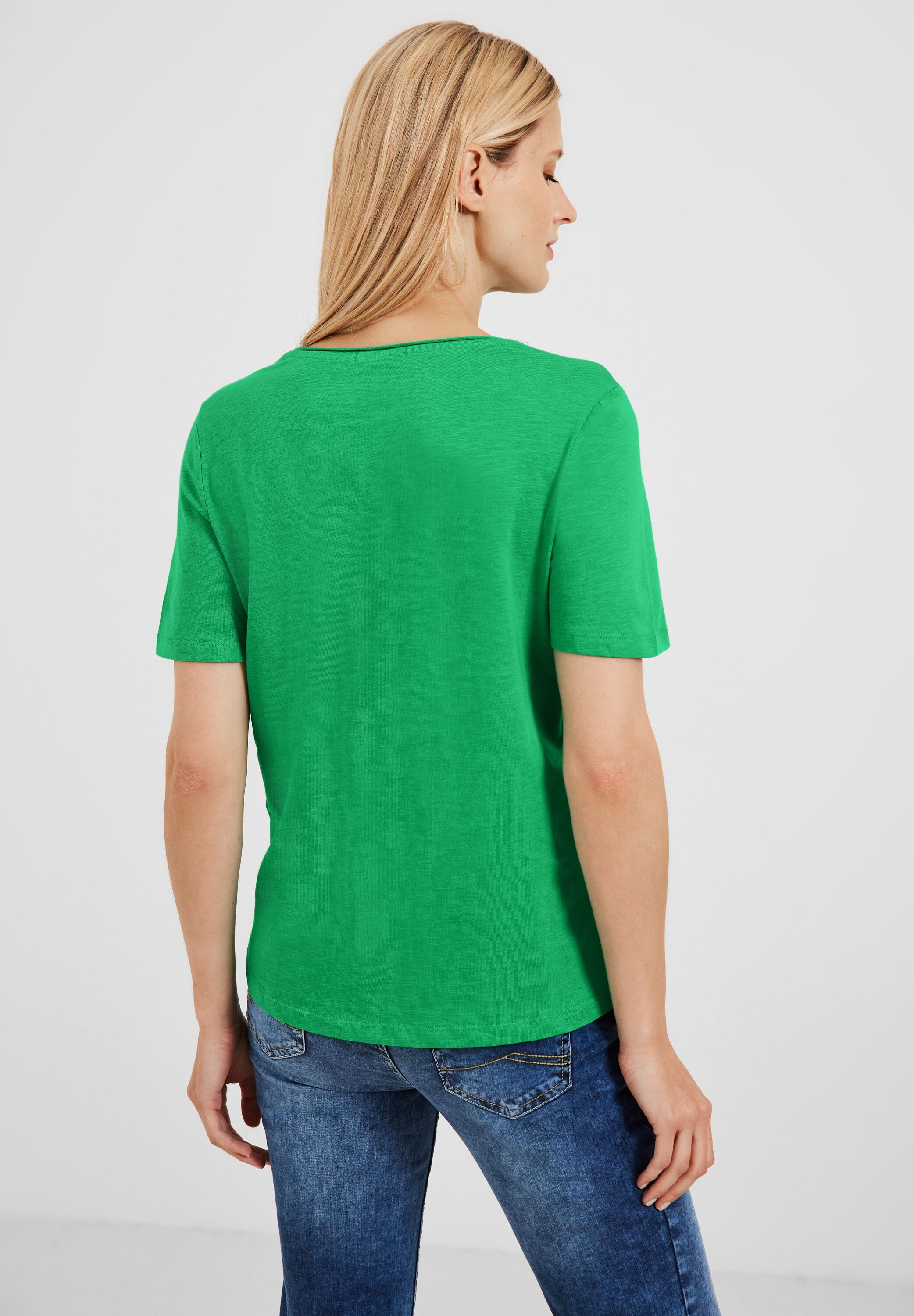 Basic T-Shirt in Unifarbe