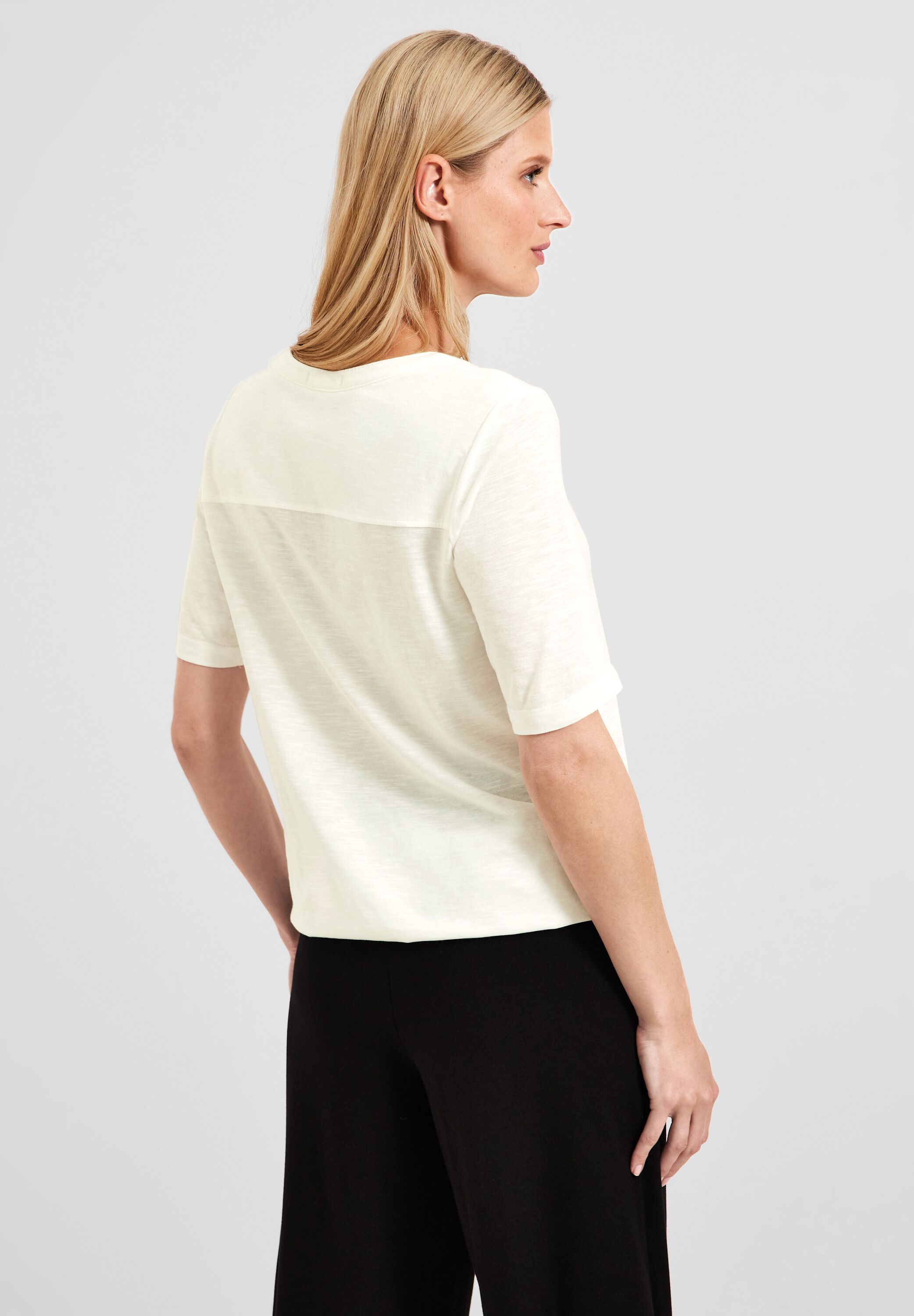 T-Shirt mit Elastiksaum