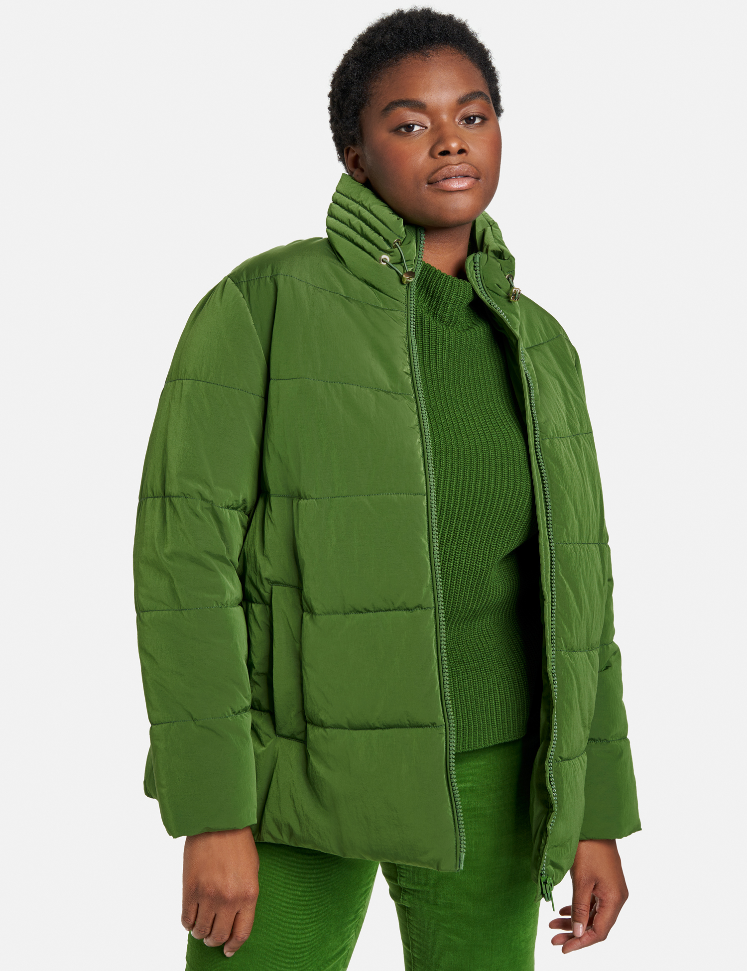 Leicht ausgestellte Steppjacke