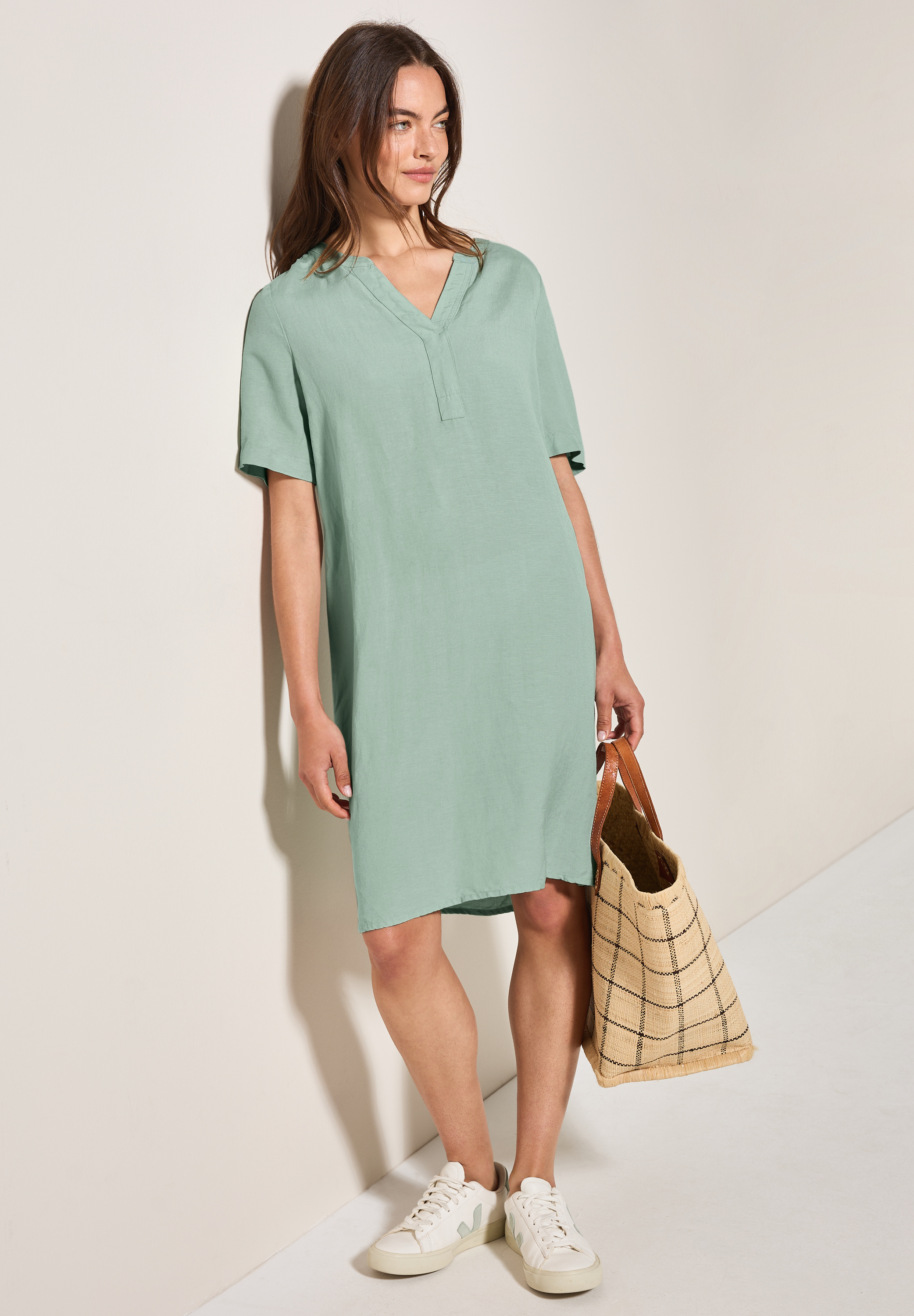 Split Neck Leinenmix Kleid