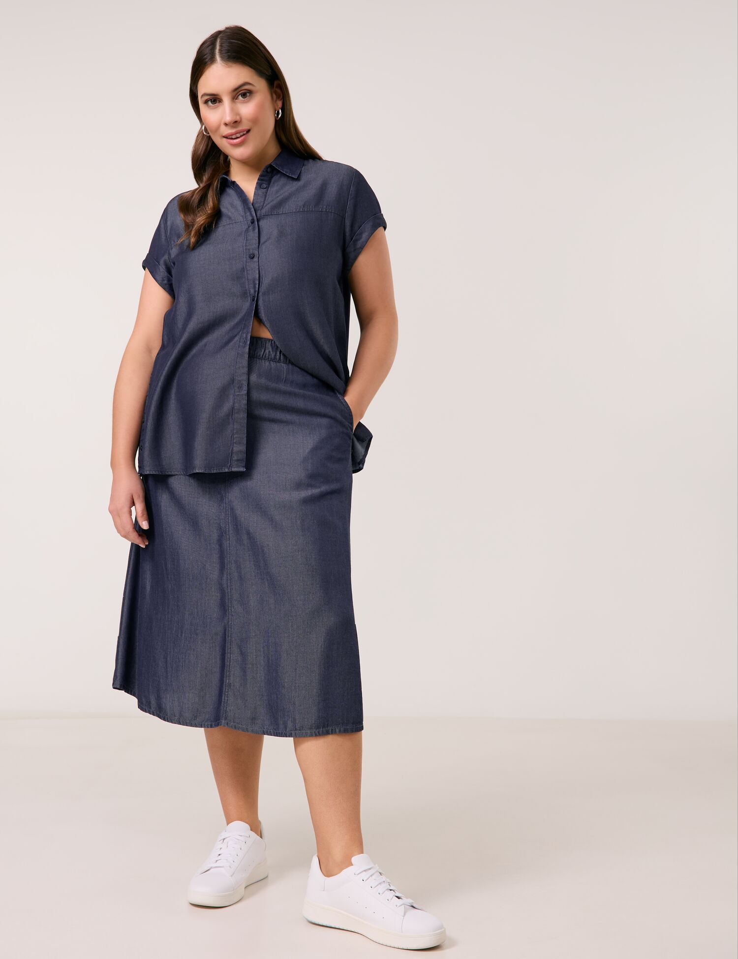 Kurzarmbluse im Jeans-Look