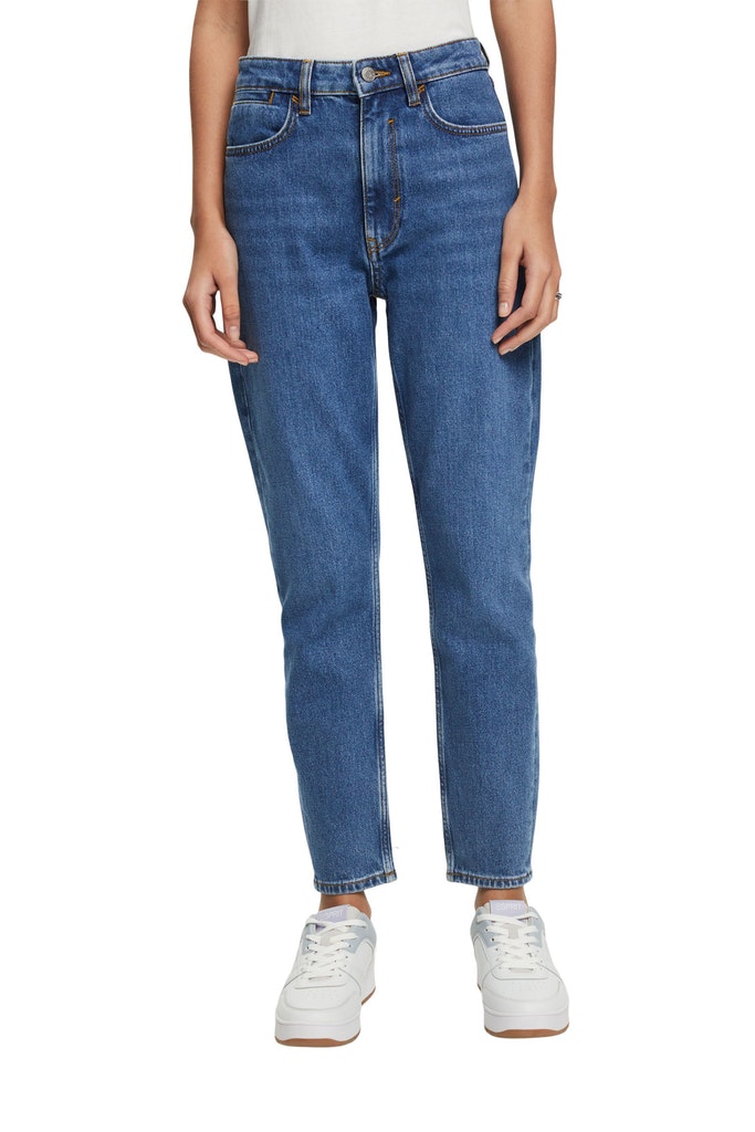 Mom-Jeans mit hoher Taille
