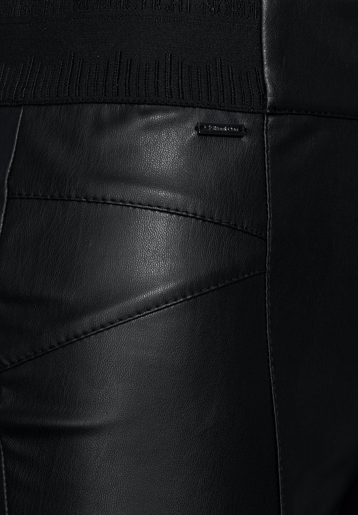 Skinny Fit Hose Lederoptik