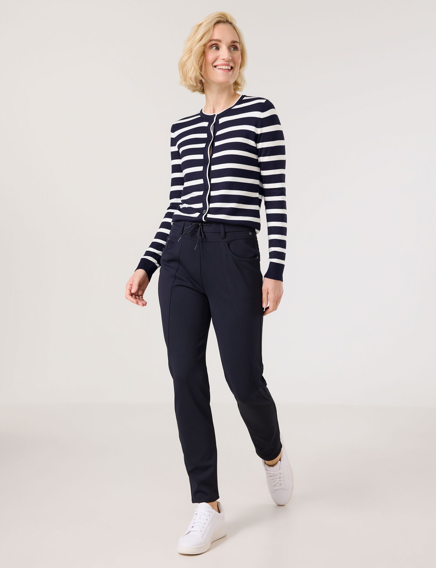 Lässige Hose KA꞉JA JOGG PANT