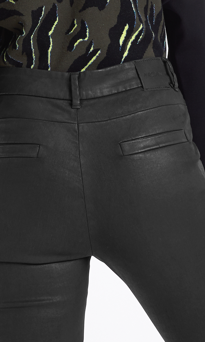 Jeans mit Leder-Finish