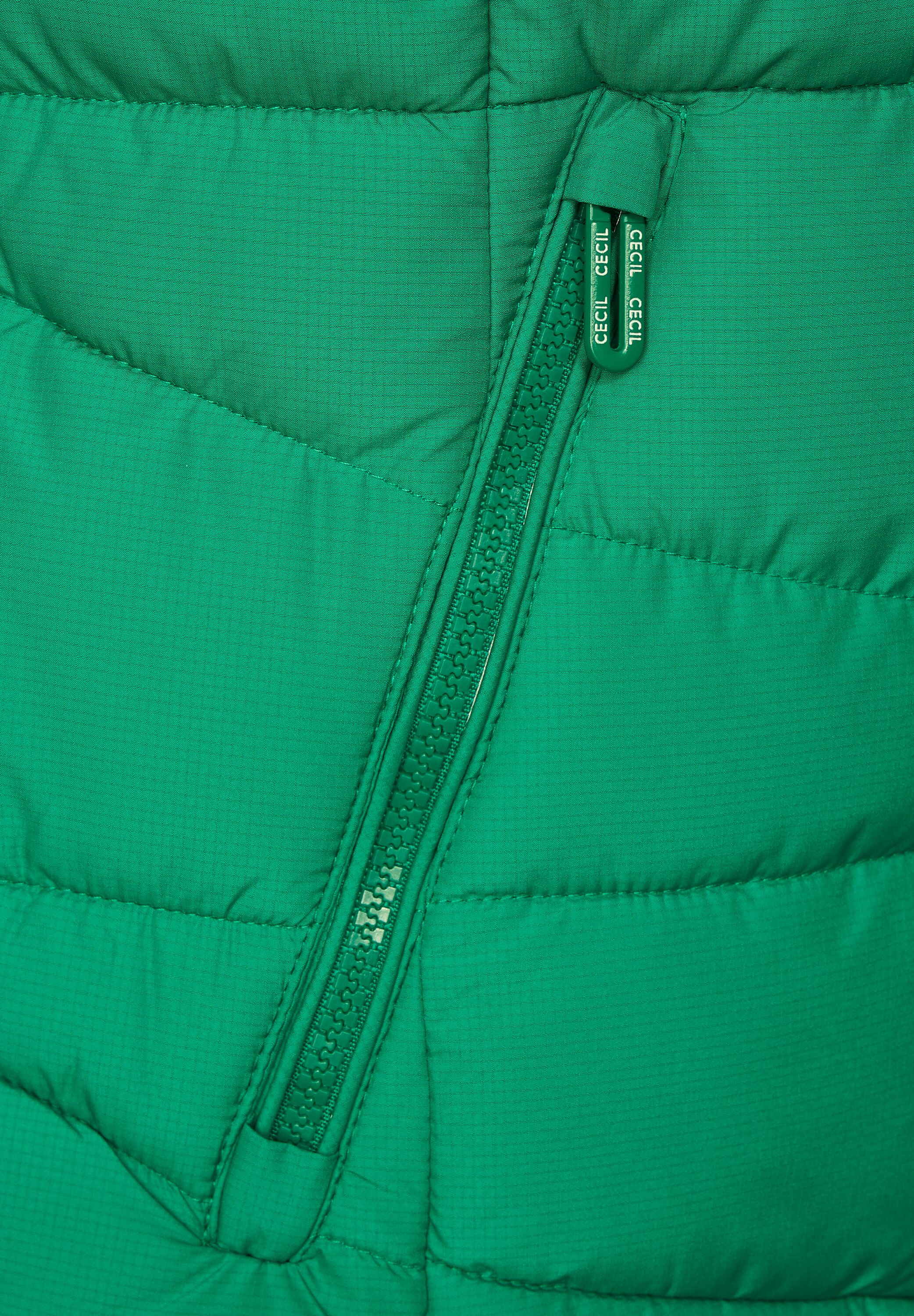 Sportive Steppjacke