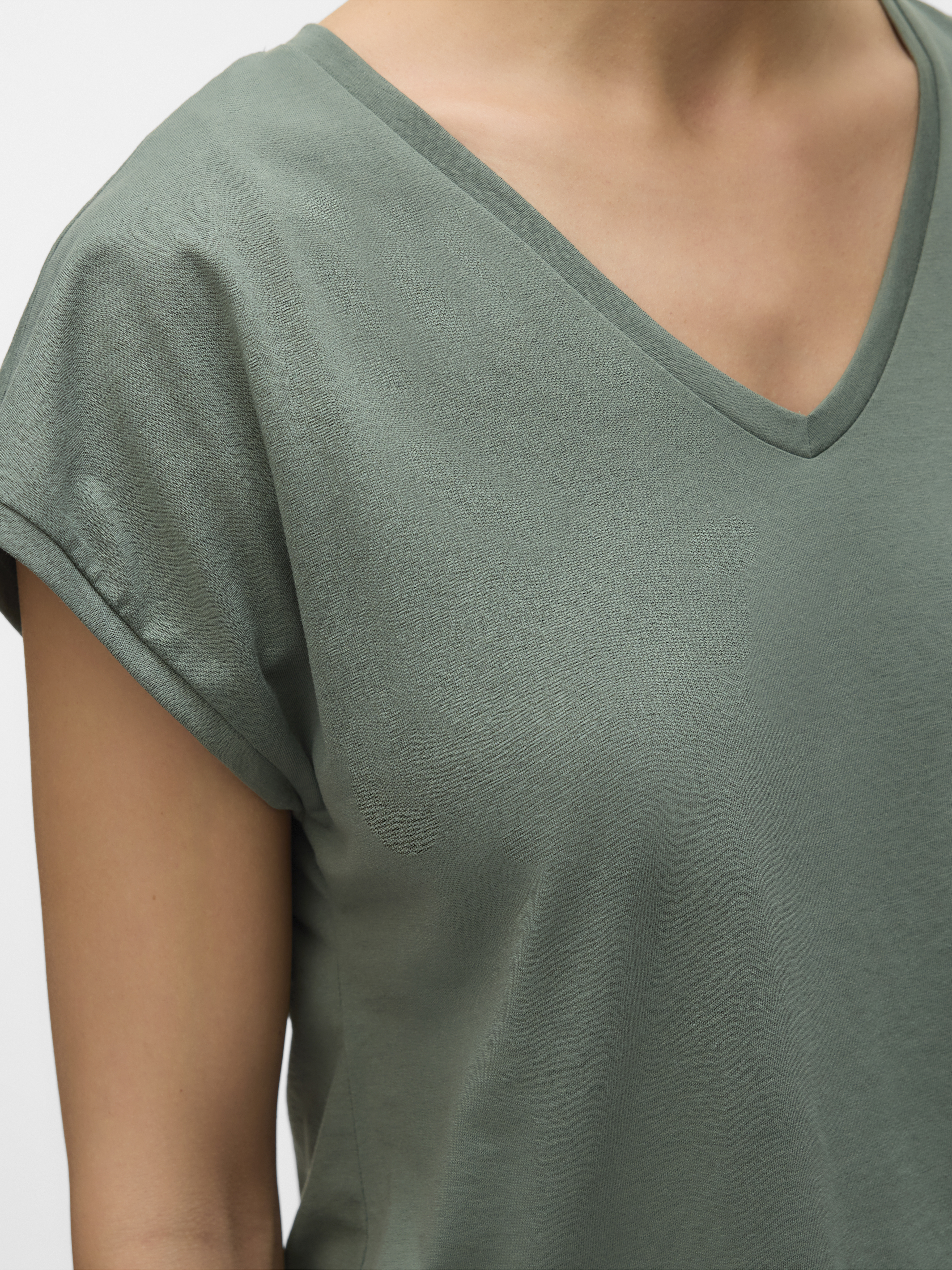 VMLUNA SS V-NECK TEE JRS NOOS