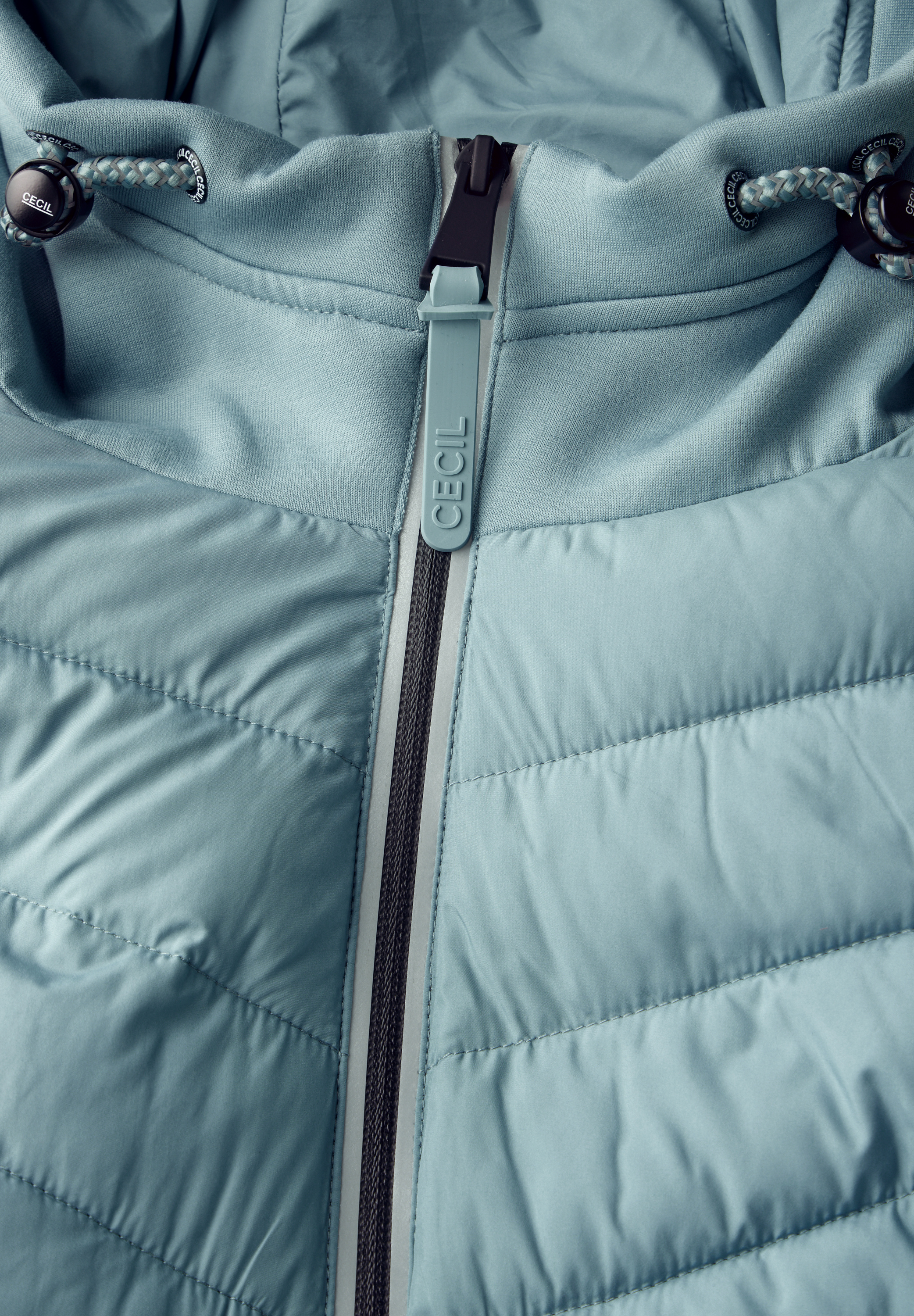Scuba Jacke mit Kapuze