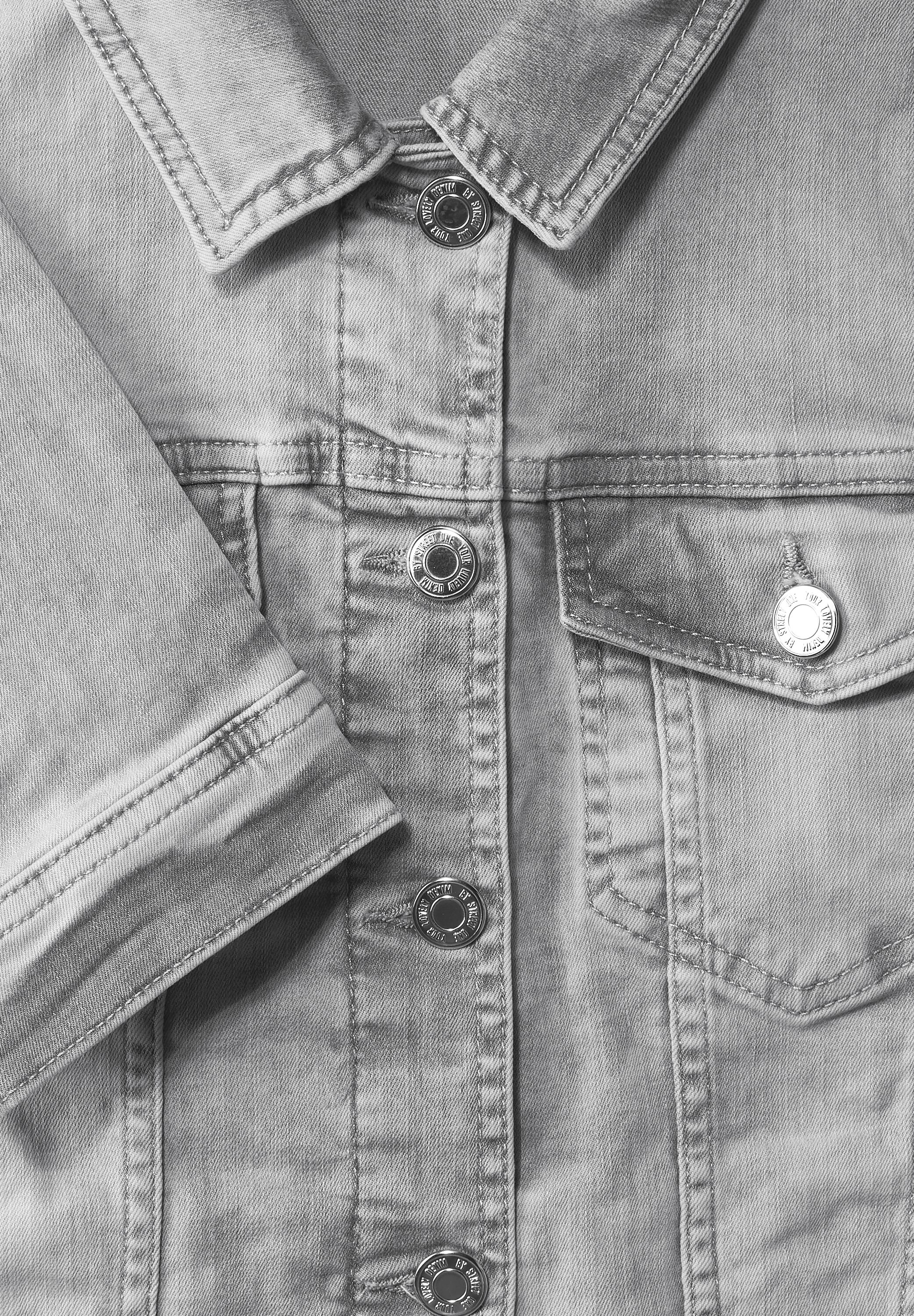 Graue Jeansjacke