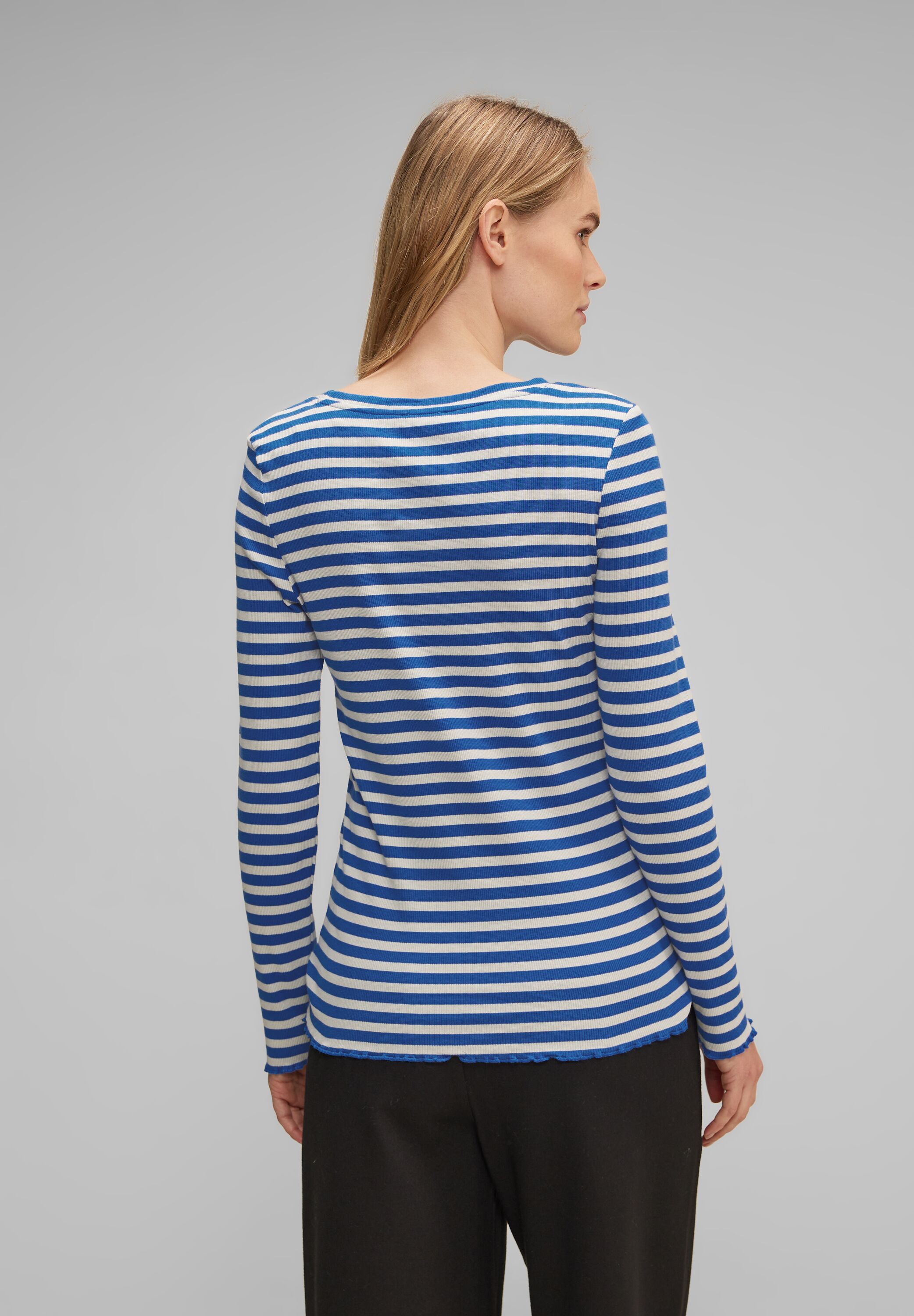 Gestreiftes Rippshirt