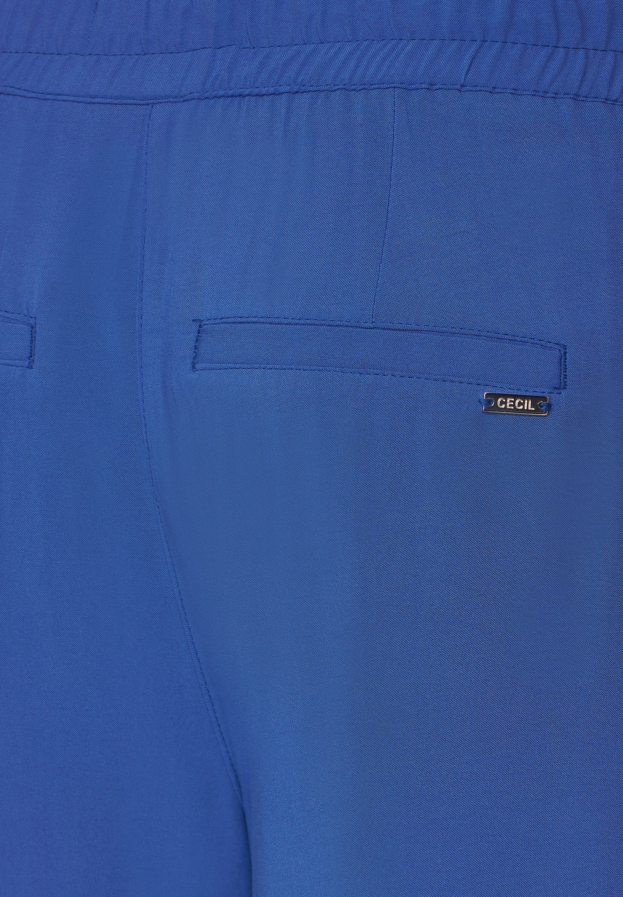 Loose Fit Hose