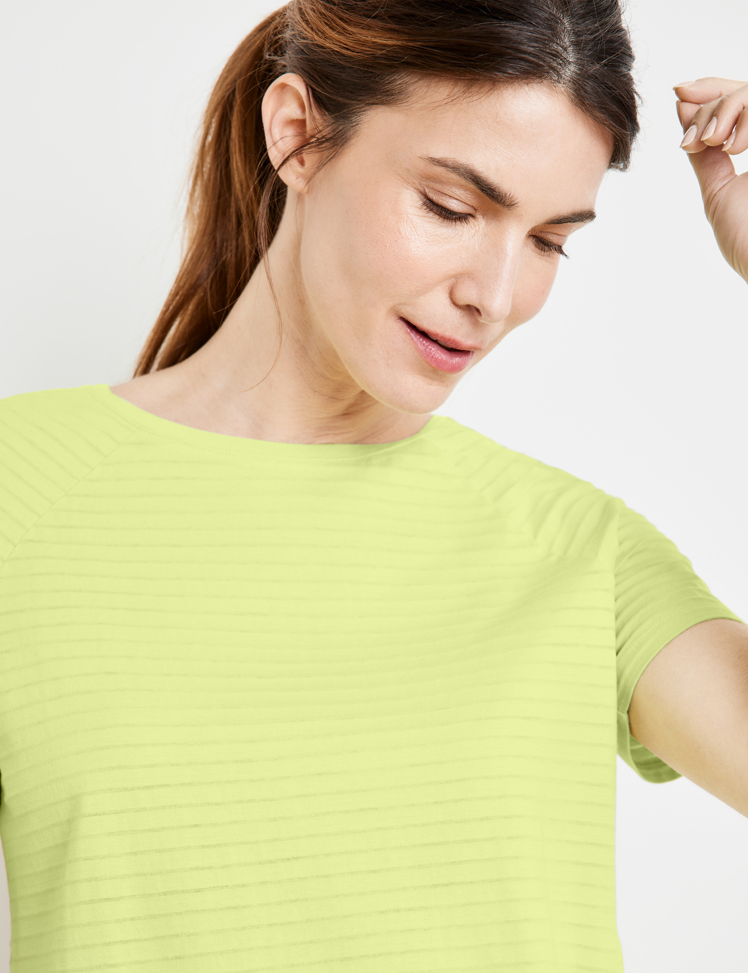 T-Shirt mit Knotendetail