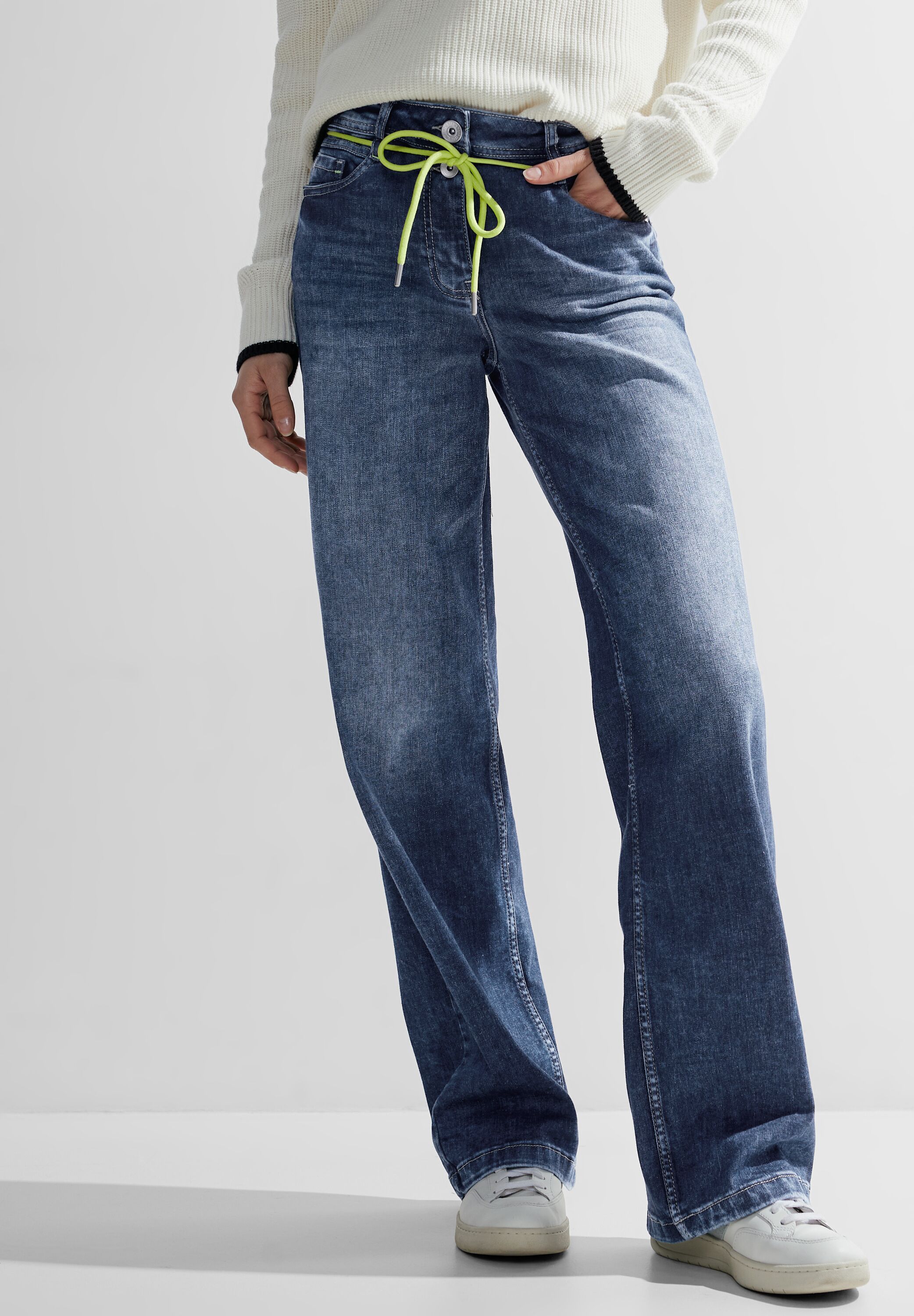 Wide Leg Jeans