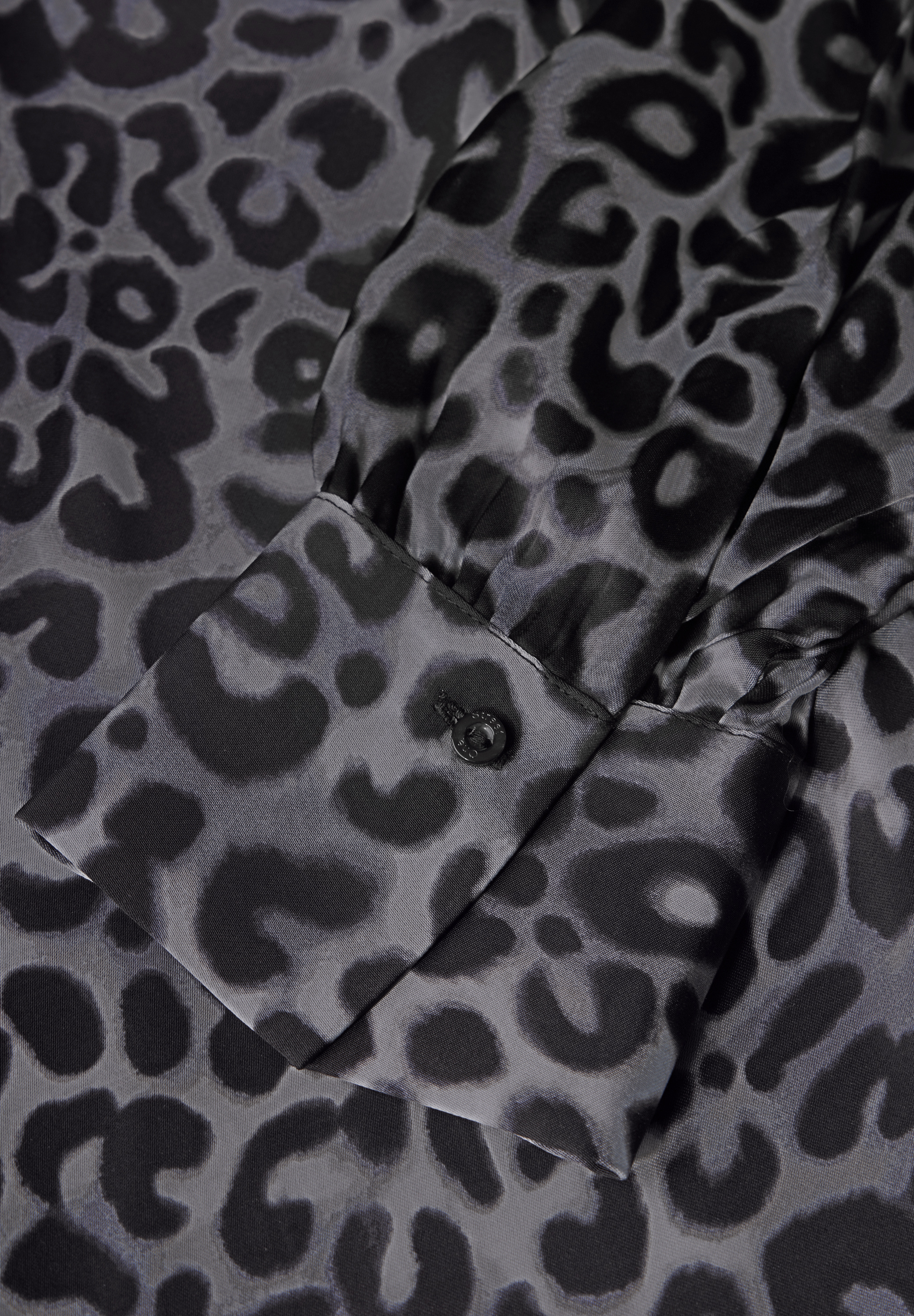 Midi-Kleid mit Leo-Muster