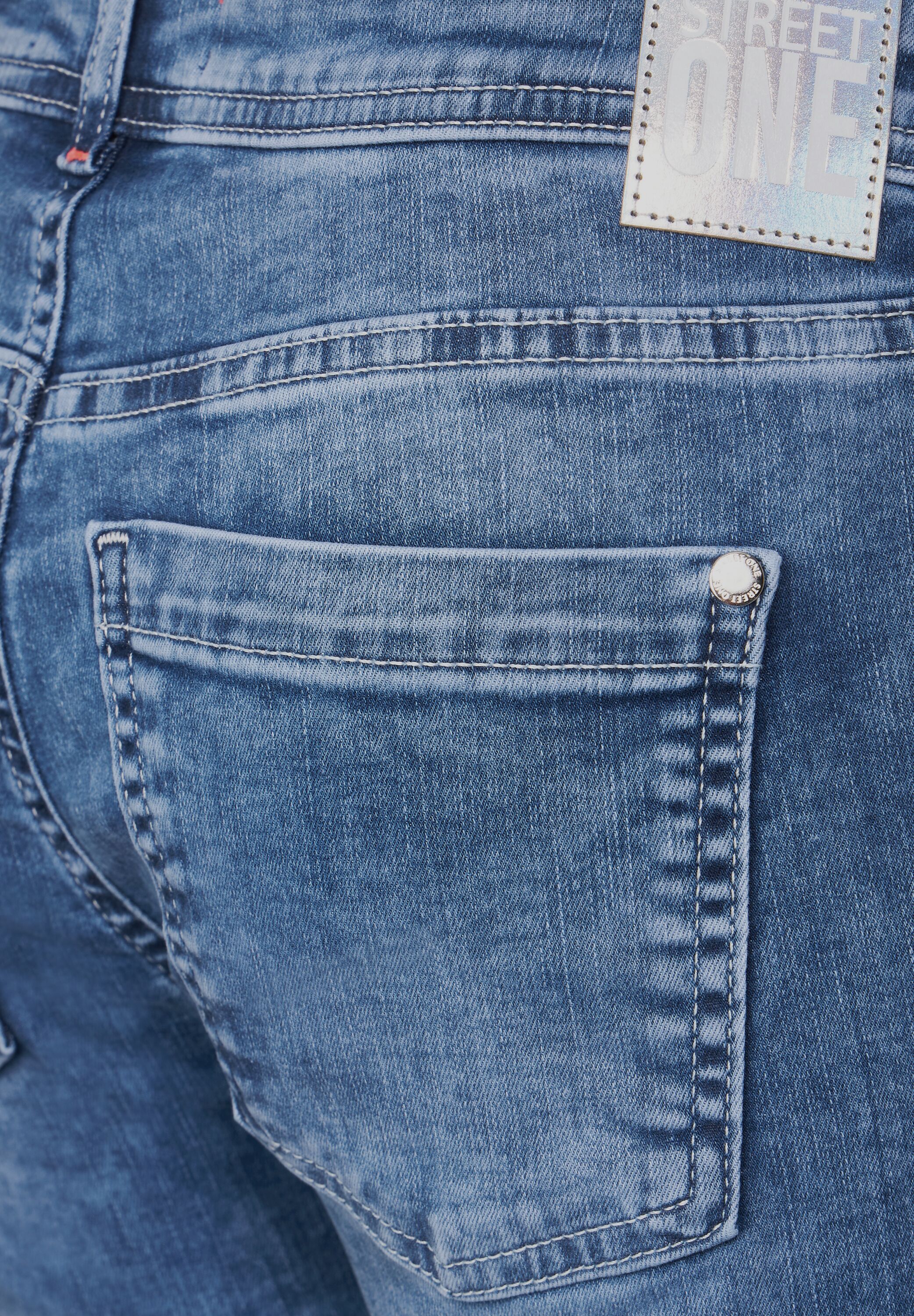 Casual Fit Jeans in 7/8