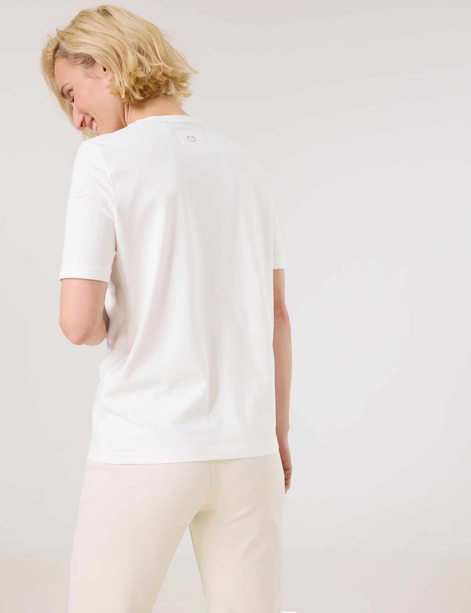 T-Shirt mit abstraktem Frontprint