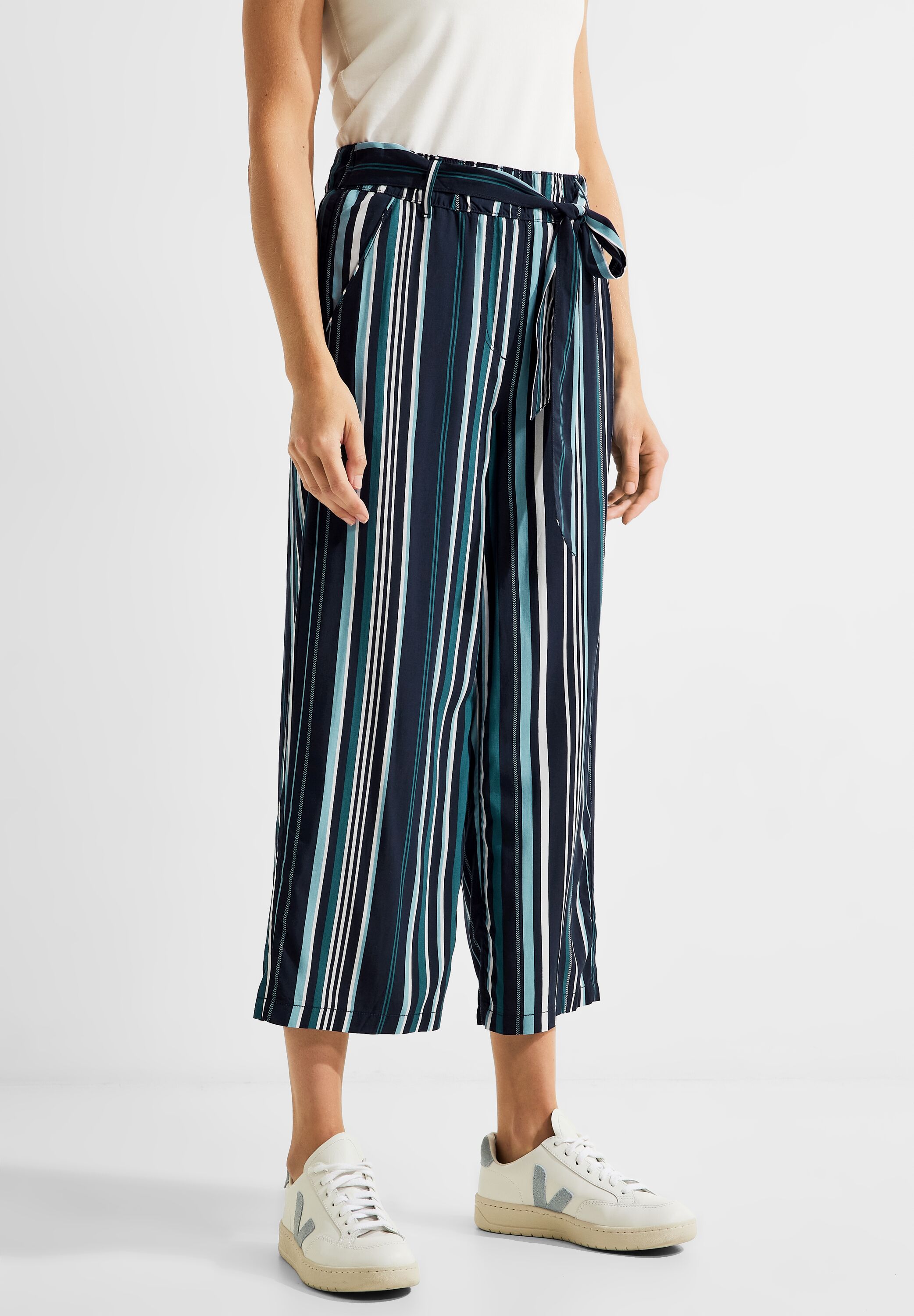 Loose Fit Hose mit Streifen