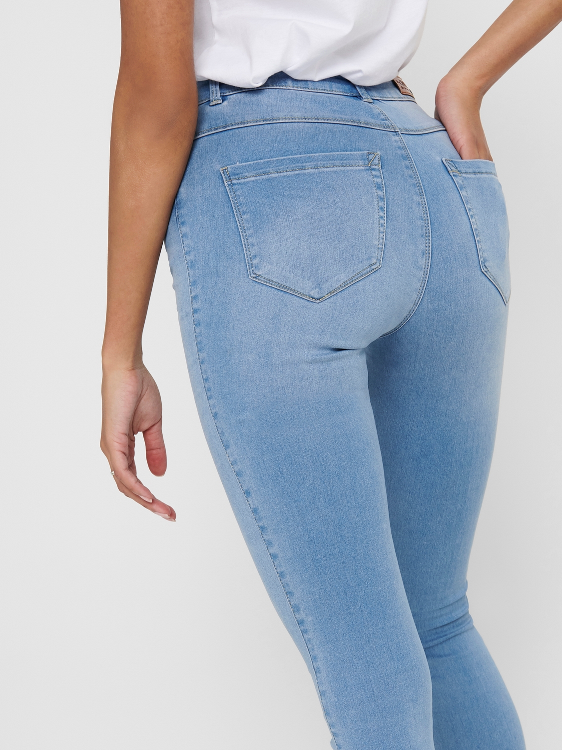 ONLROYAL HW SK JEANS DNM BJ13333 NOOS