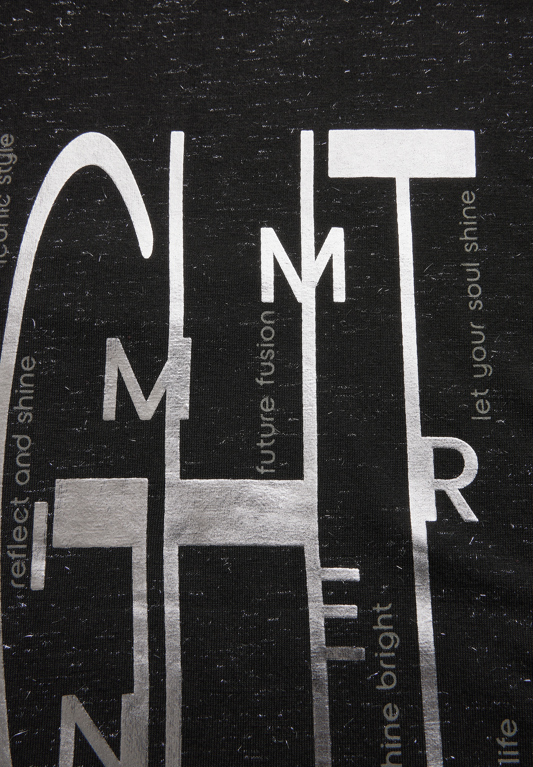 Shirt mit Artwork