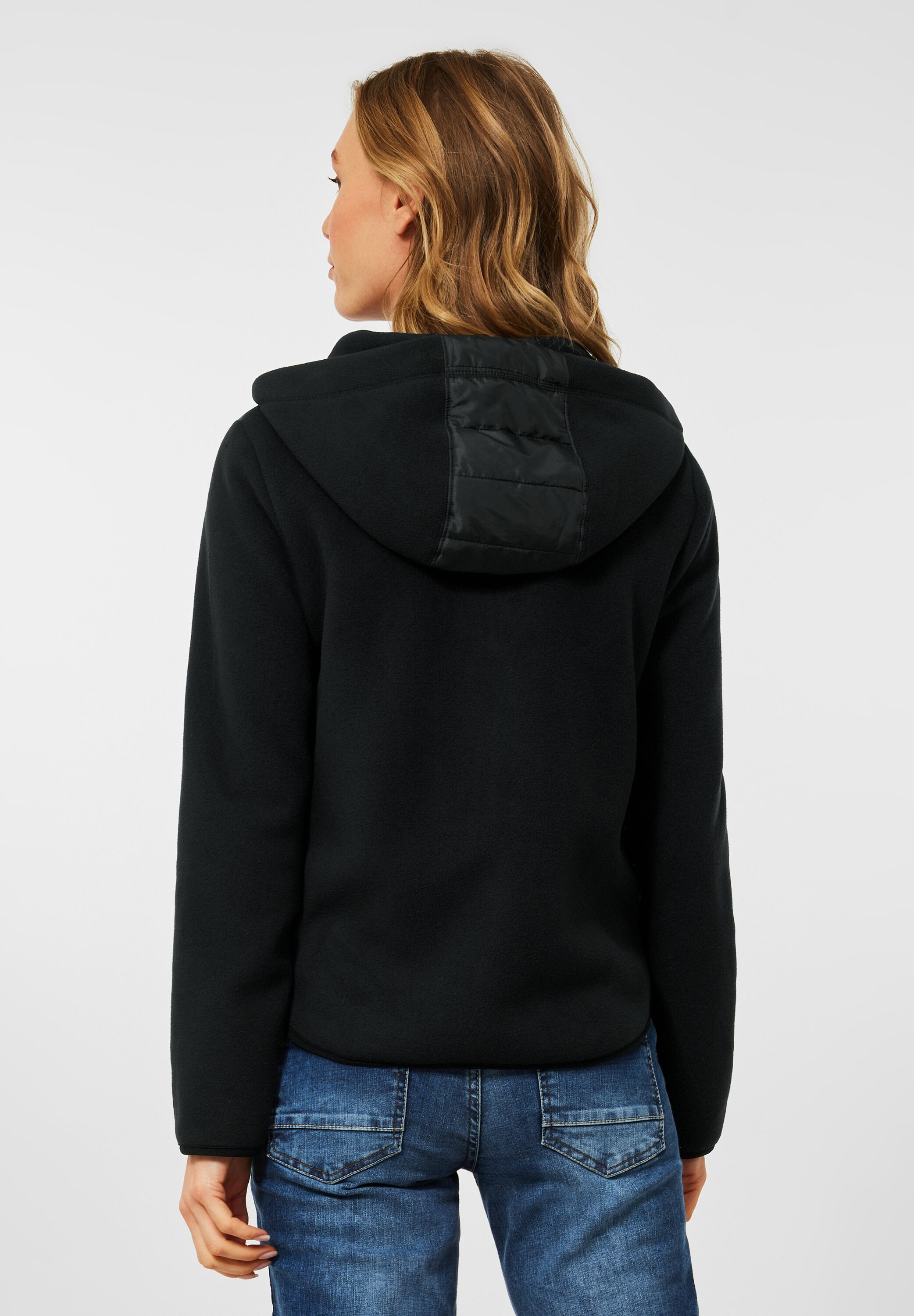 Fleecejacke im Materialmix