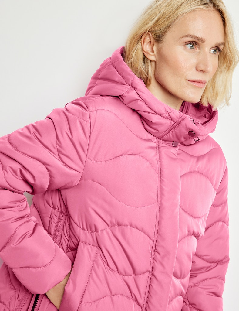 Jacke mit Wellenstepp