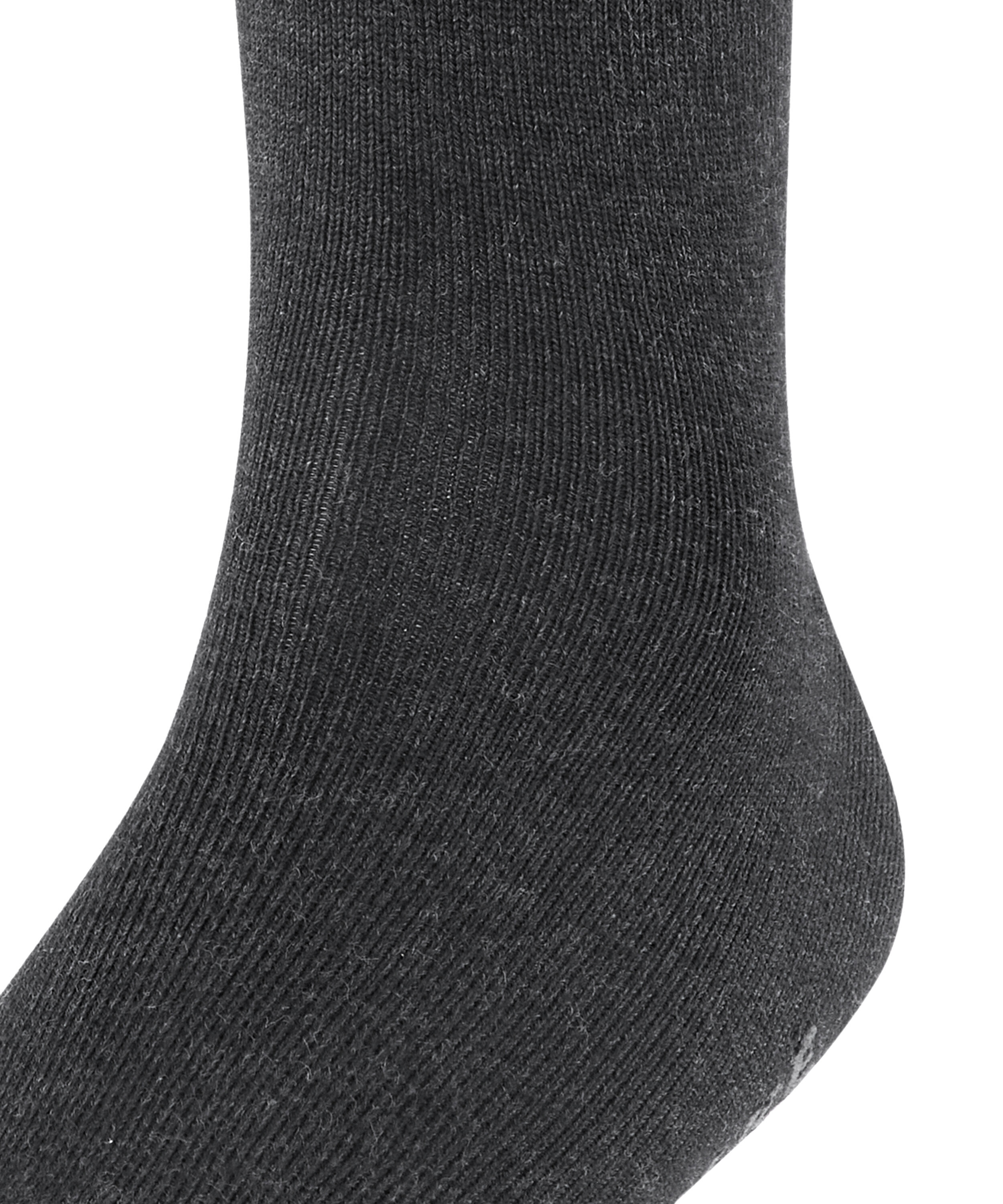 Socken Family