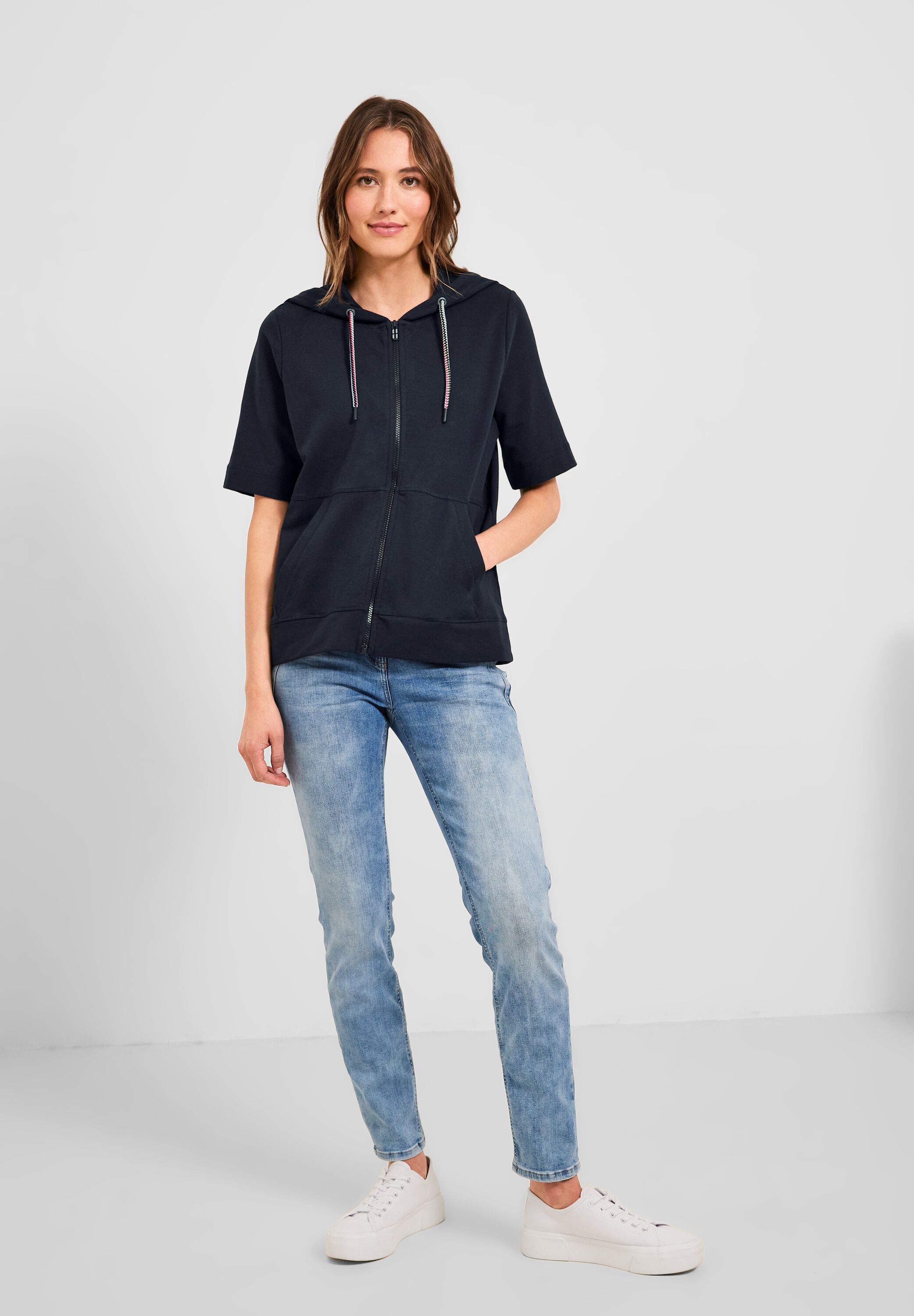 Kurzarm Sweatjacke
