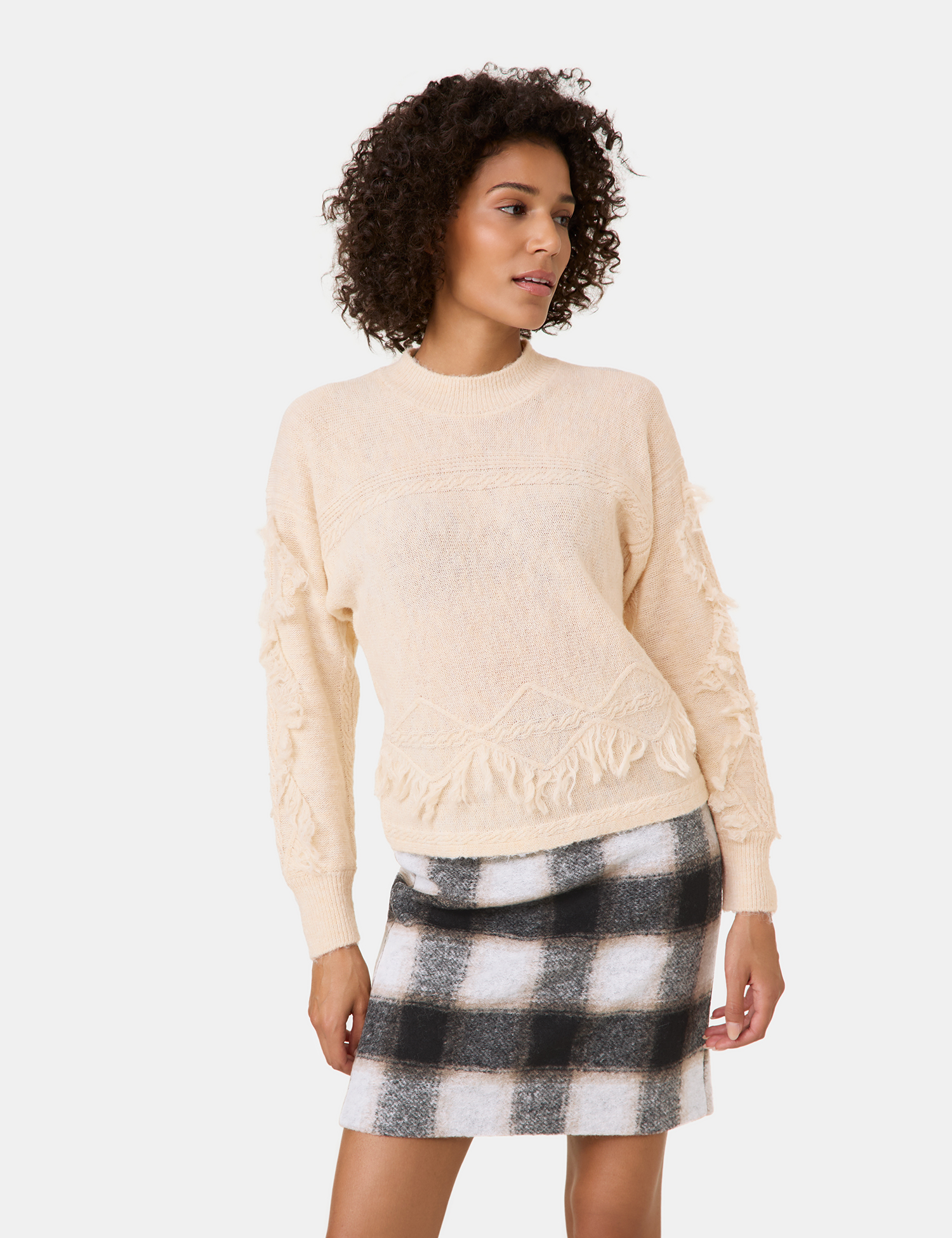 Strickpullover mit Fransen