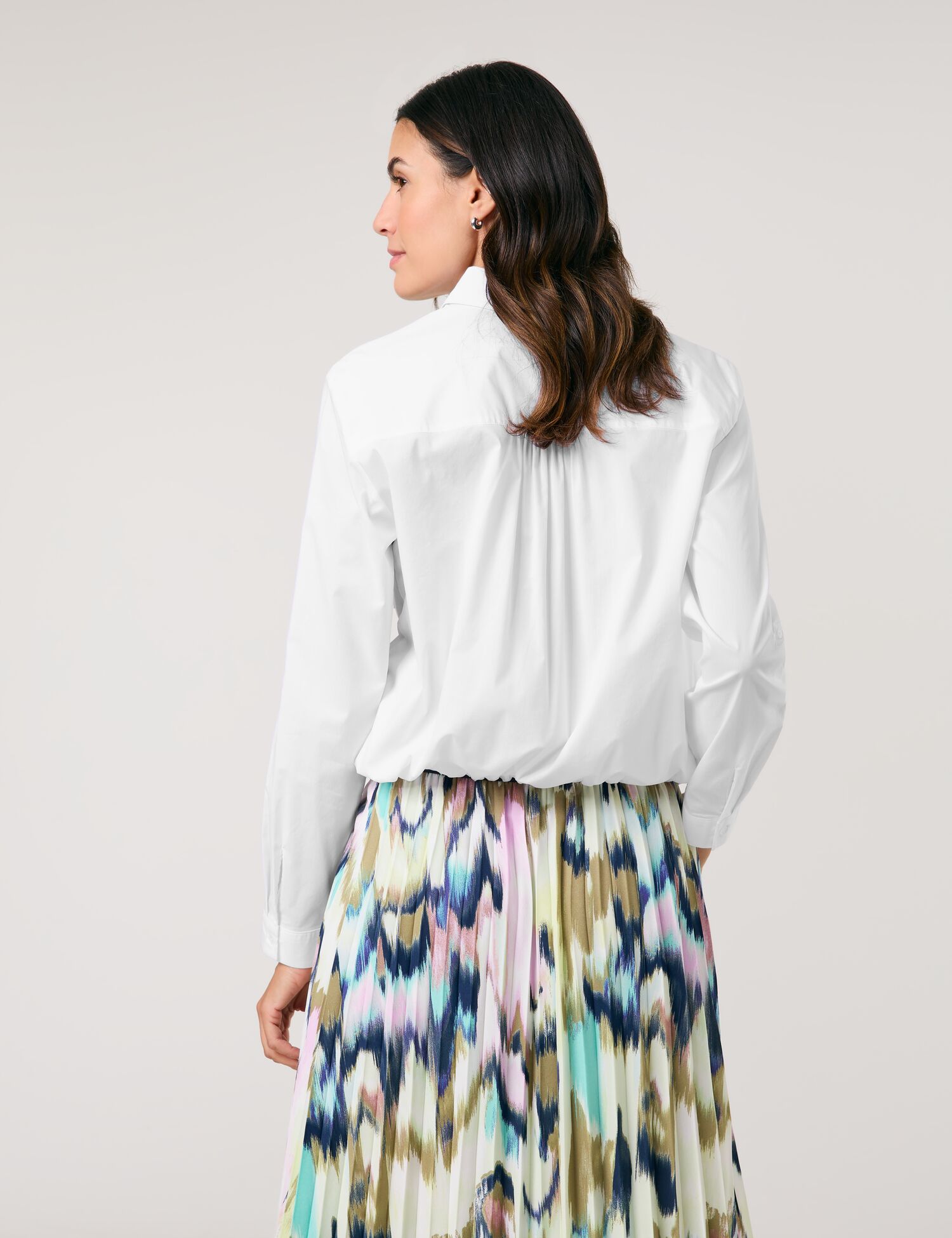 Hemdbluse mit Tunnelzug am Saum