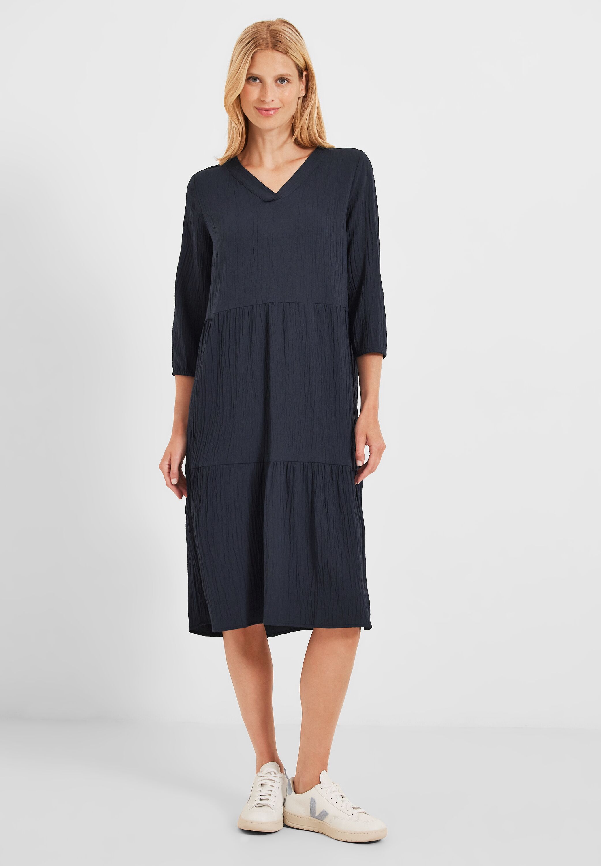 Kleid mit Struktur