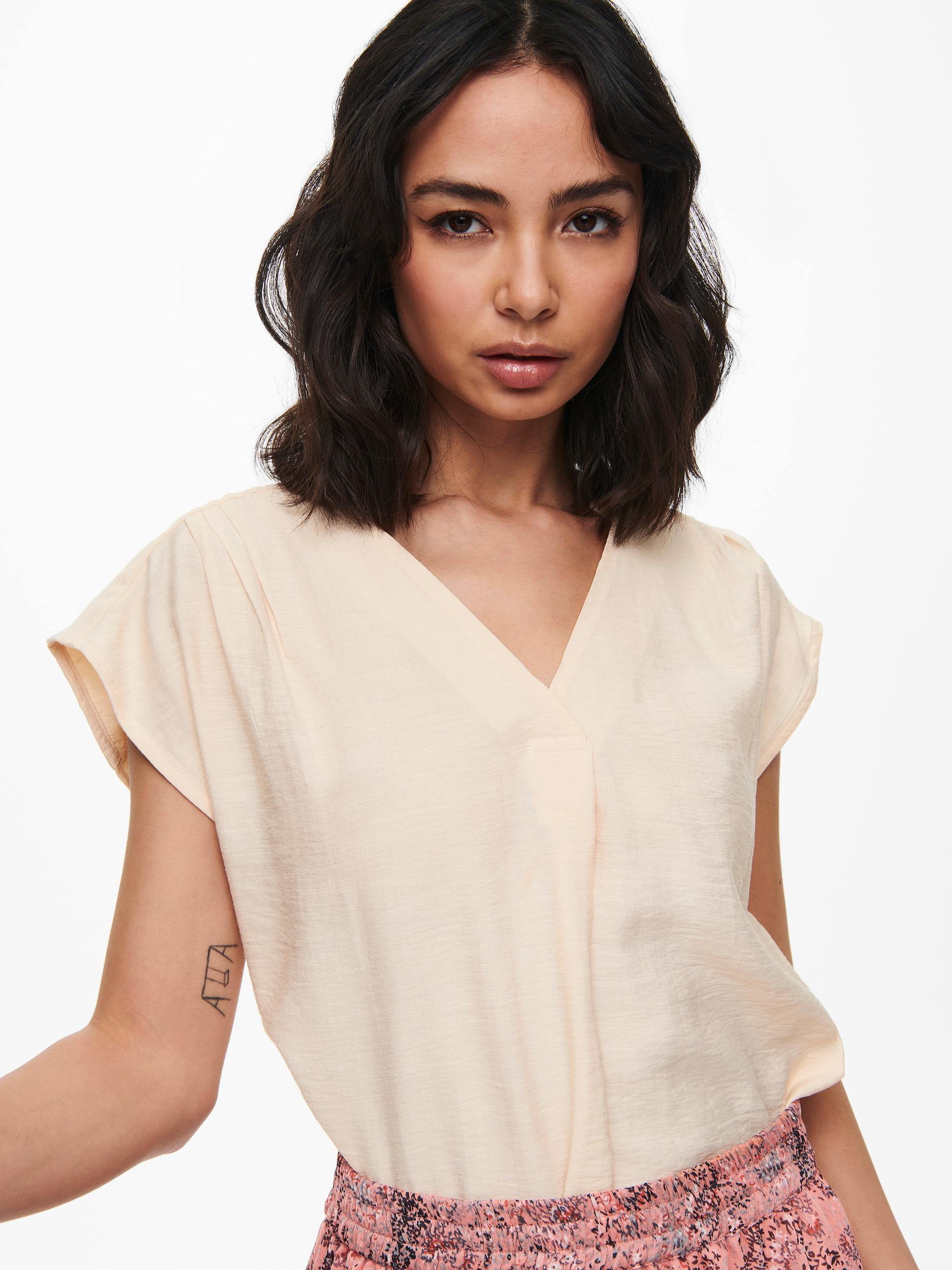 ONLJOSEY S/S V-NECK TOP WVN