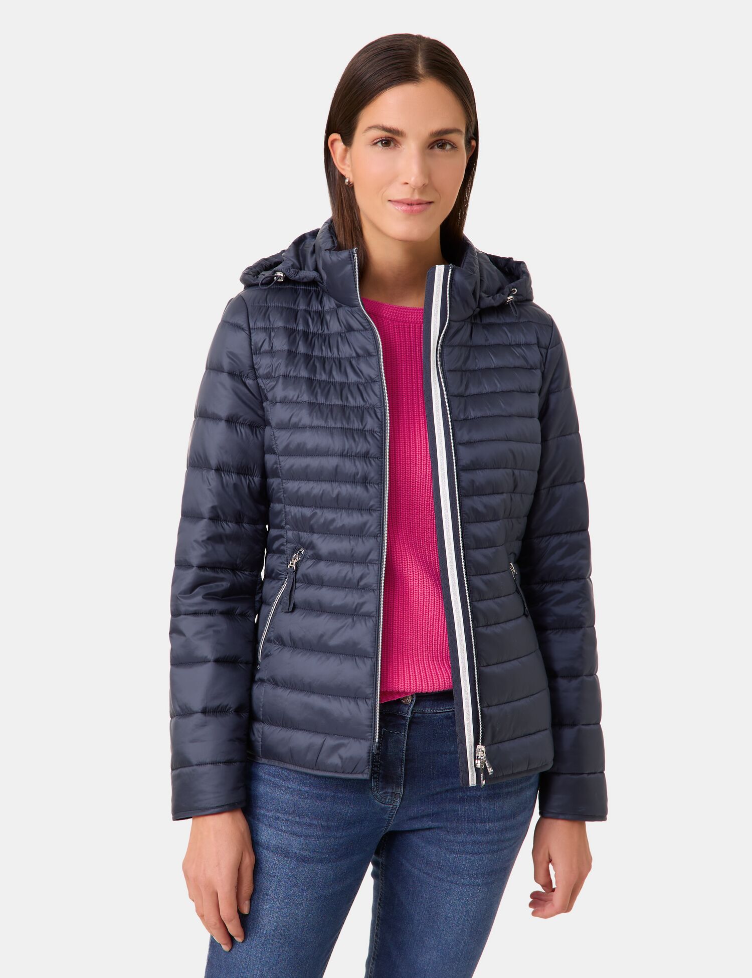 Steppjacke mit abnehmbarer Kapuze