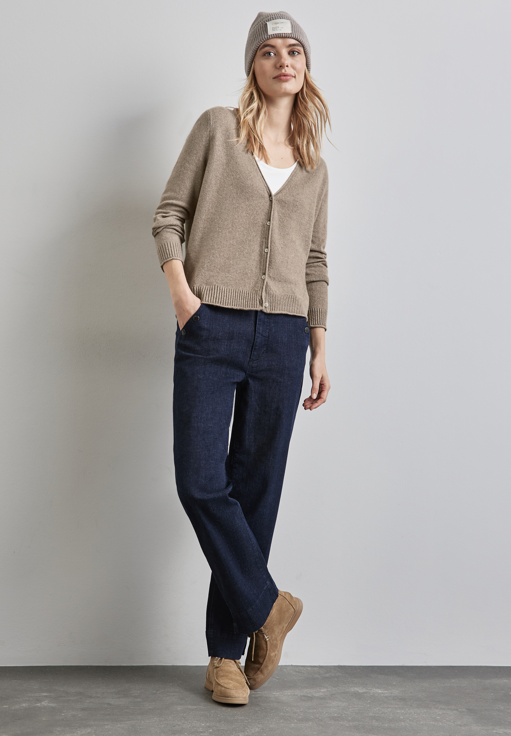 Kurzer Cardigan