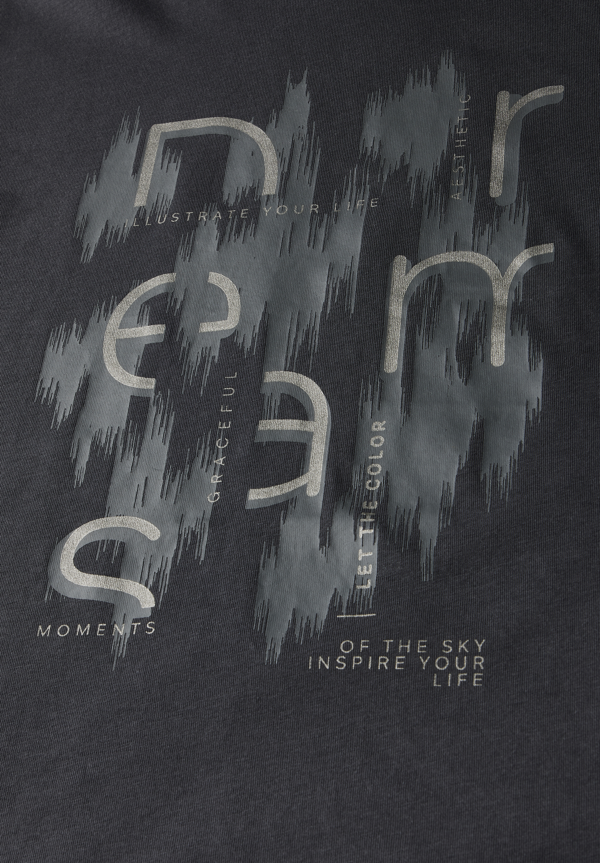 T-Shirt mit Folienprint
