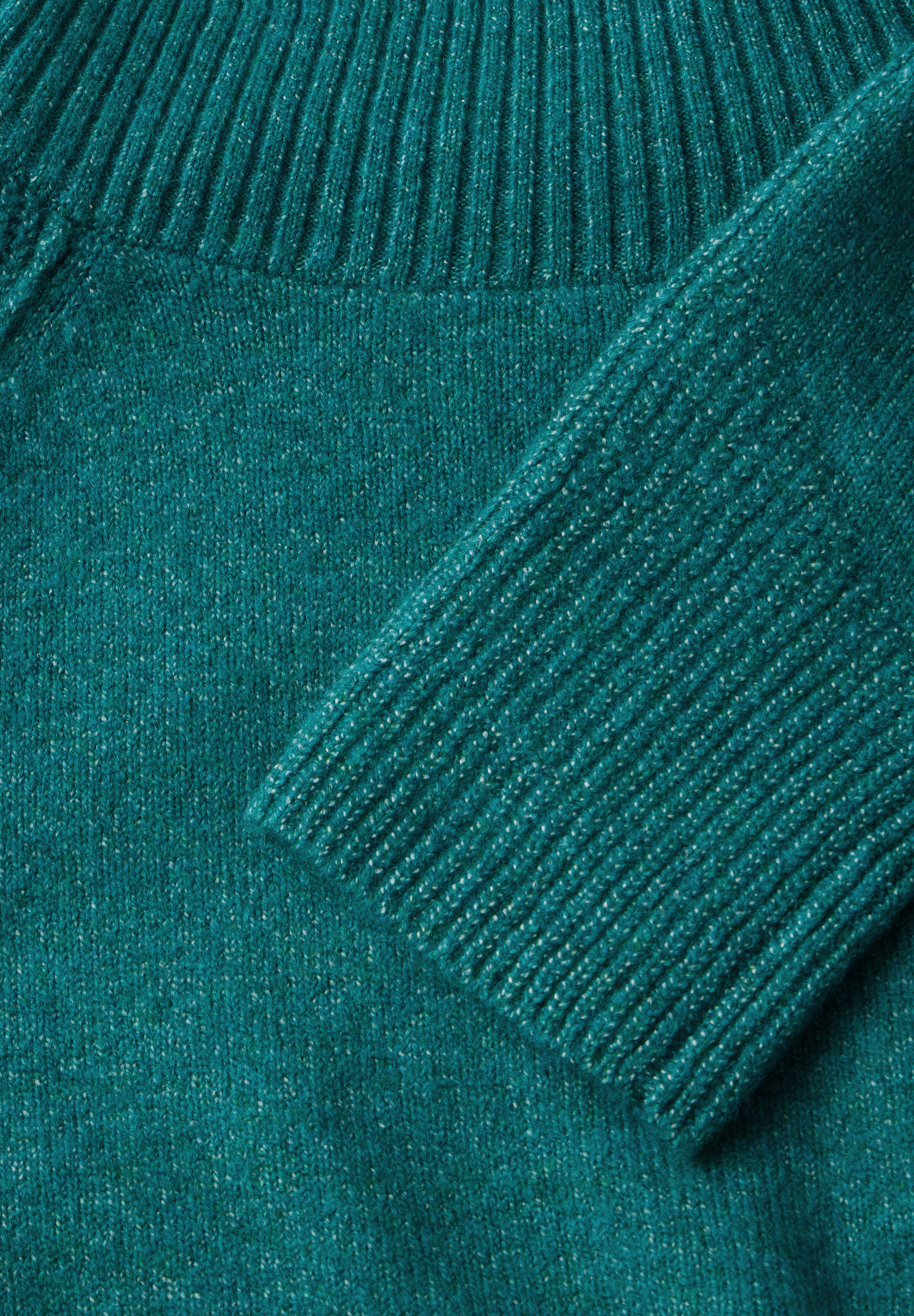 Rollkragenpullover