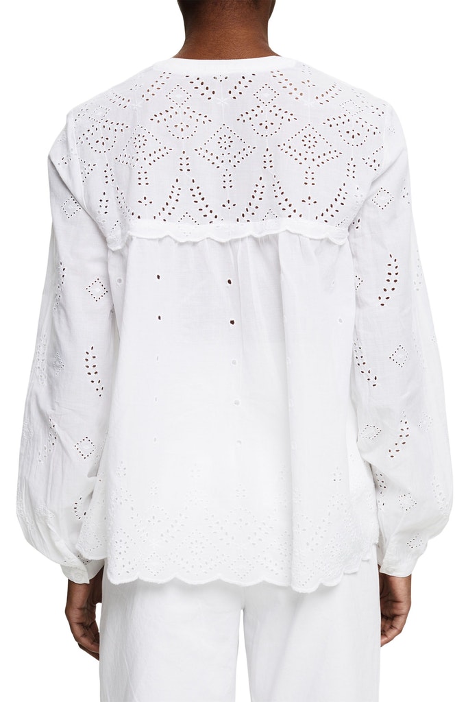 Bluse mit Lochspitze