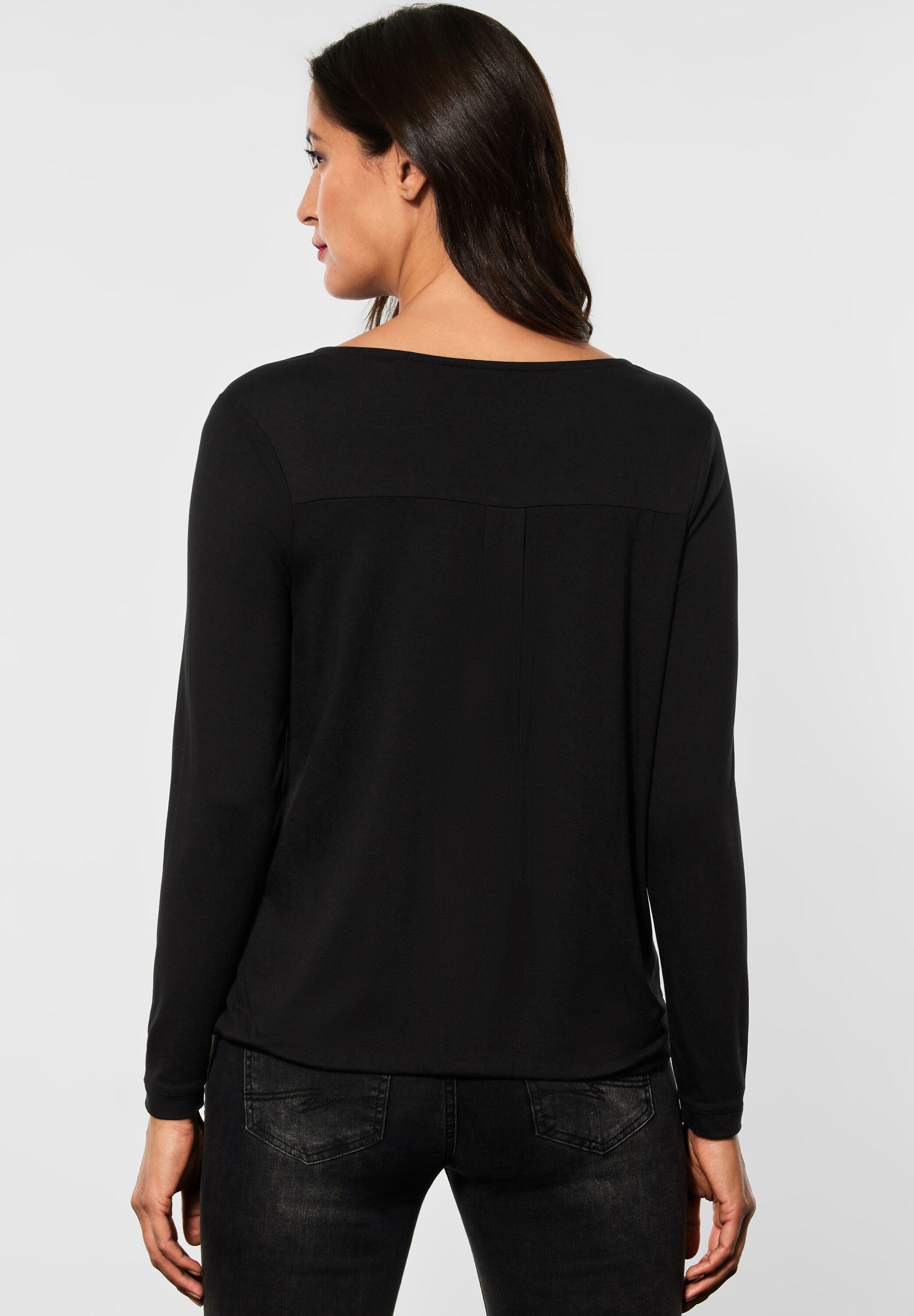 Shirt mit V-Ausschnitt