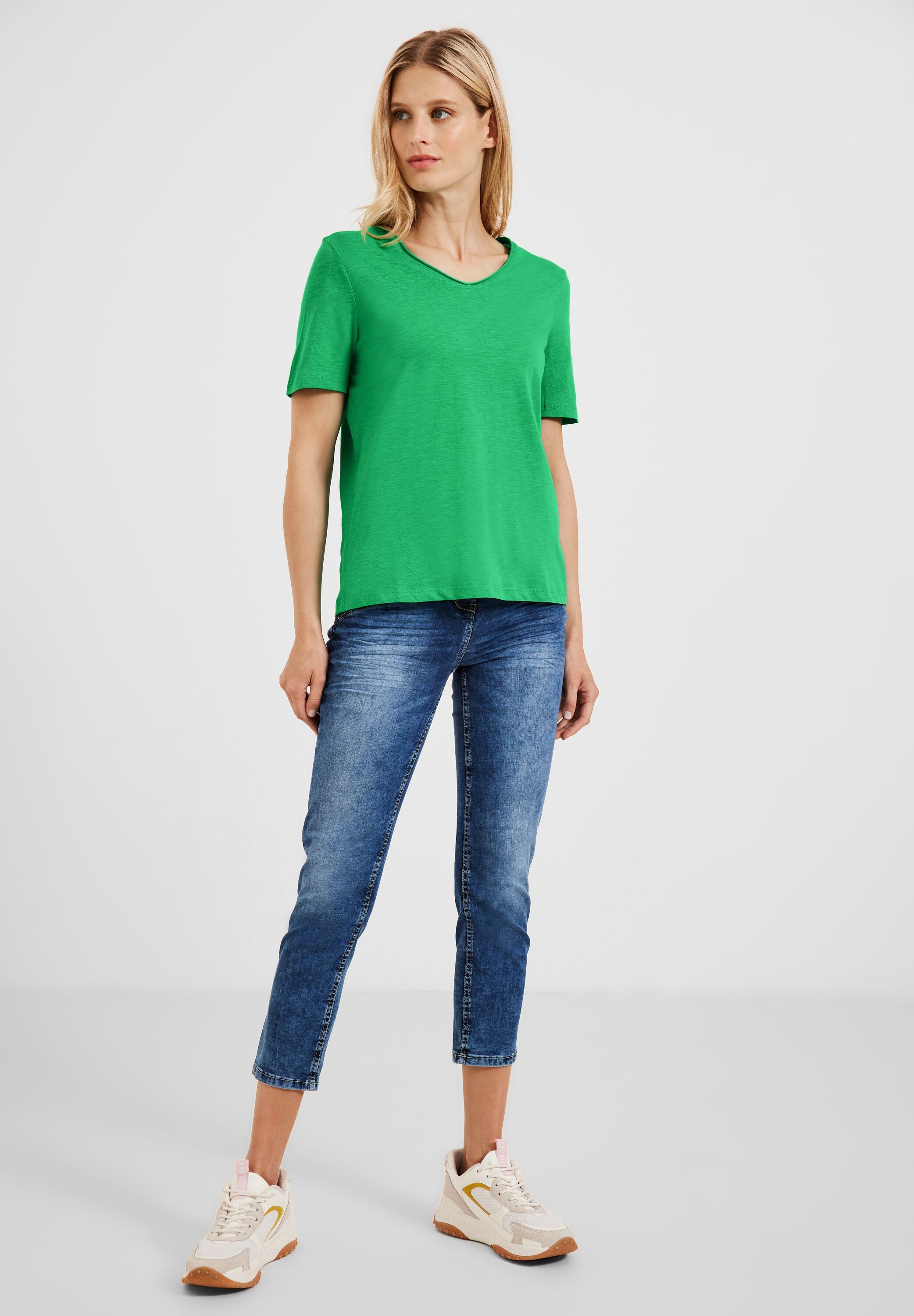 Basic T-Shirt in Unifarbe