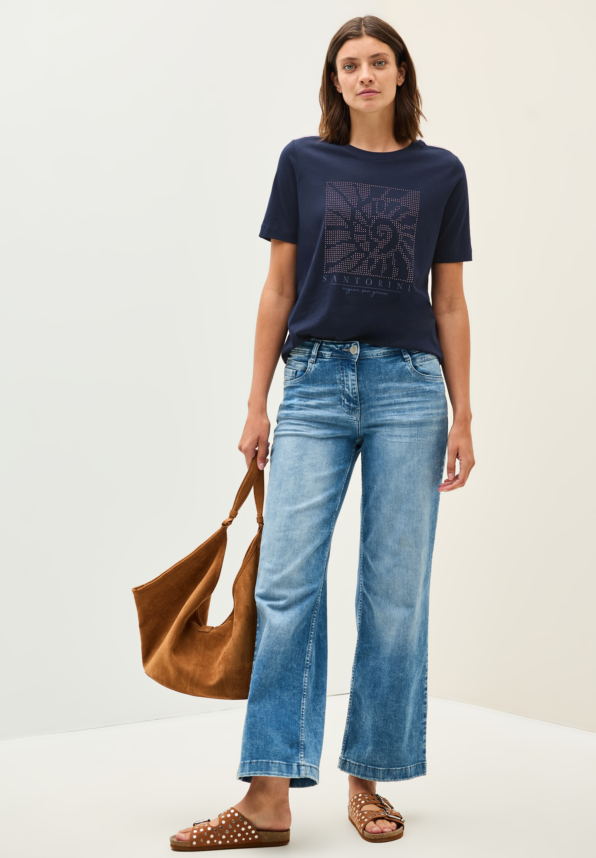 Shirt mit Schmucksteinen