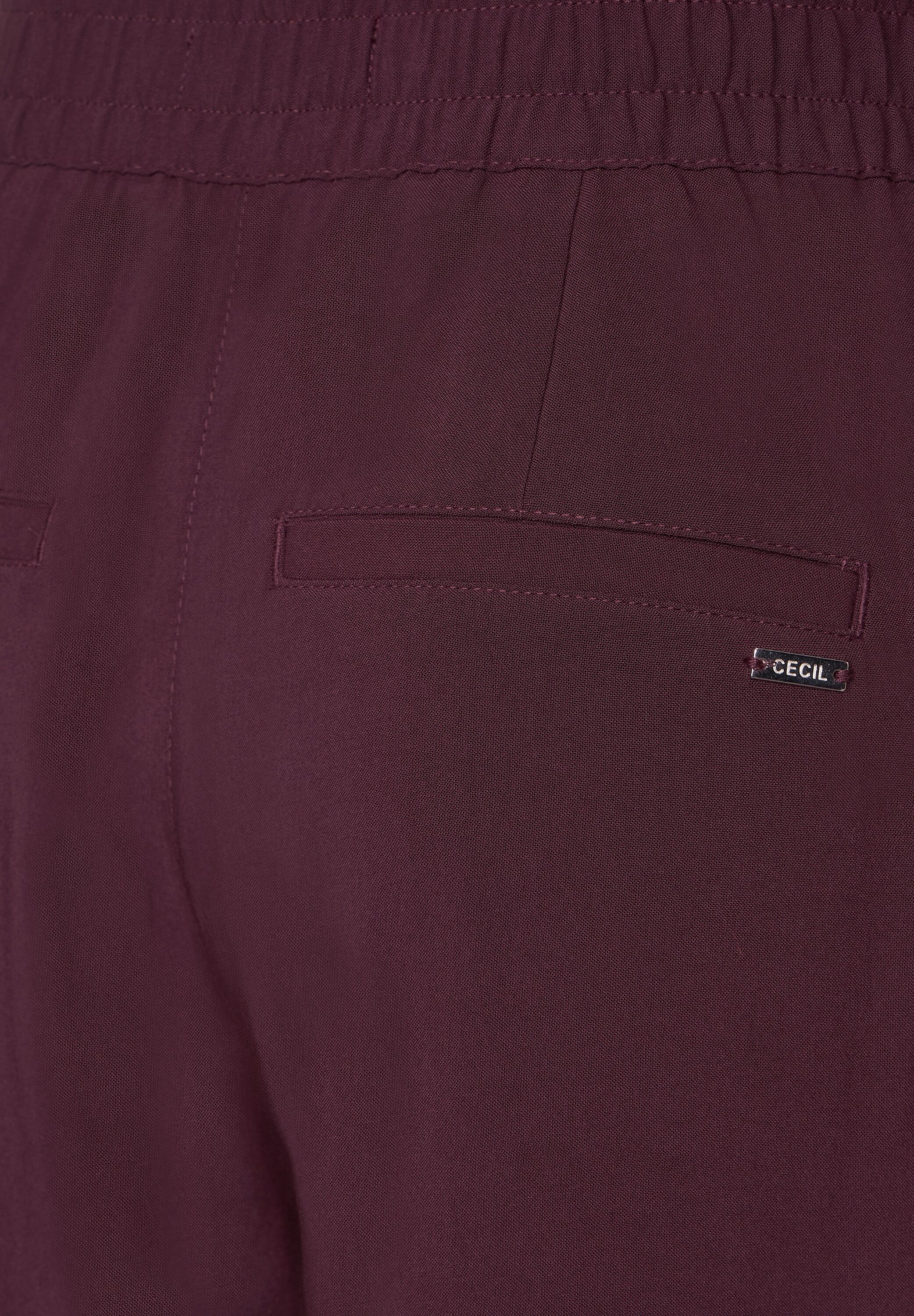 Loose Fit Hose