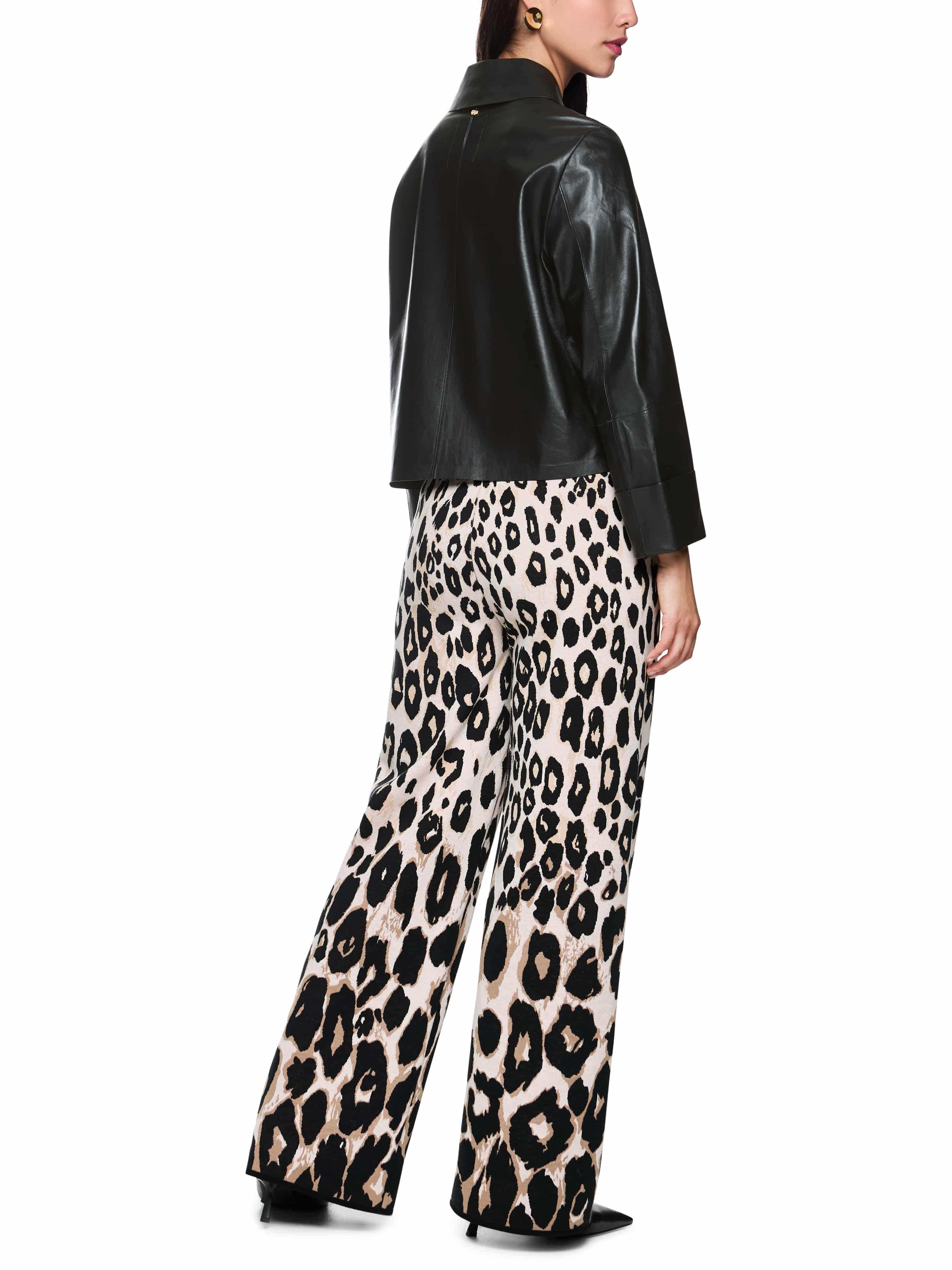 Leichte Lederjacke mit weitem Arm