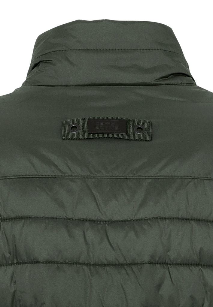 Steppjacke aus recyceltem Materialmix