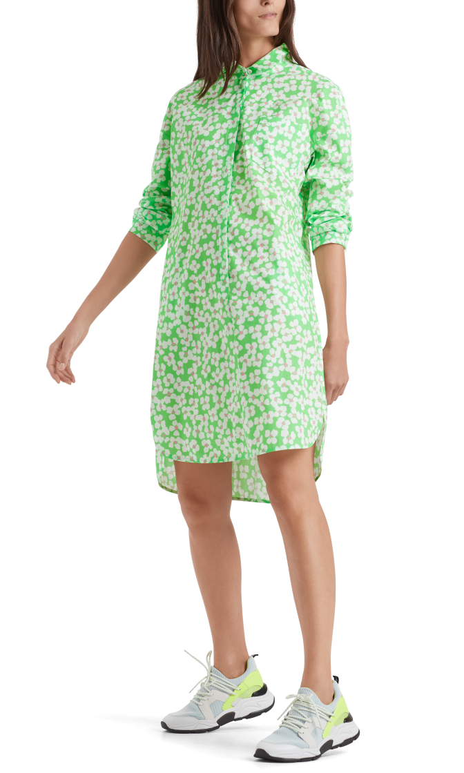 Kleid mit Kirschblüten
