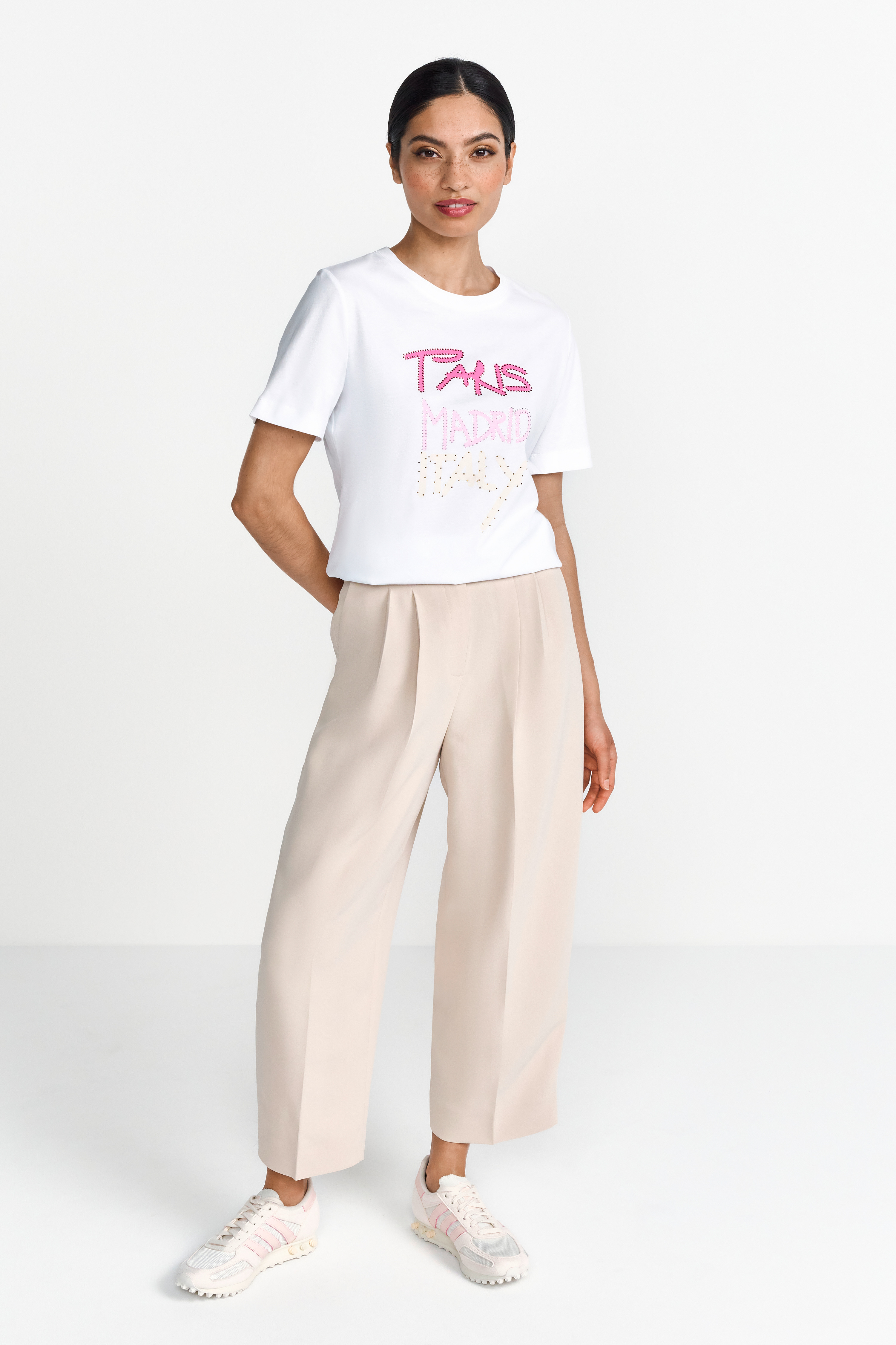 Elegant Fit T-Shirt Paris Madrid Italy
