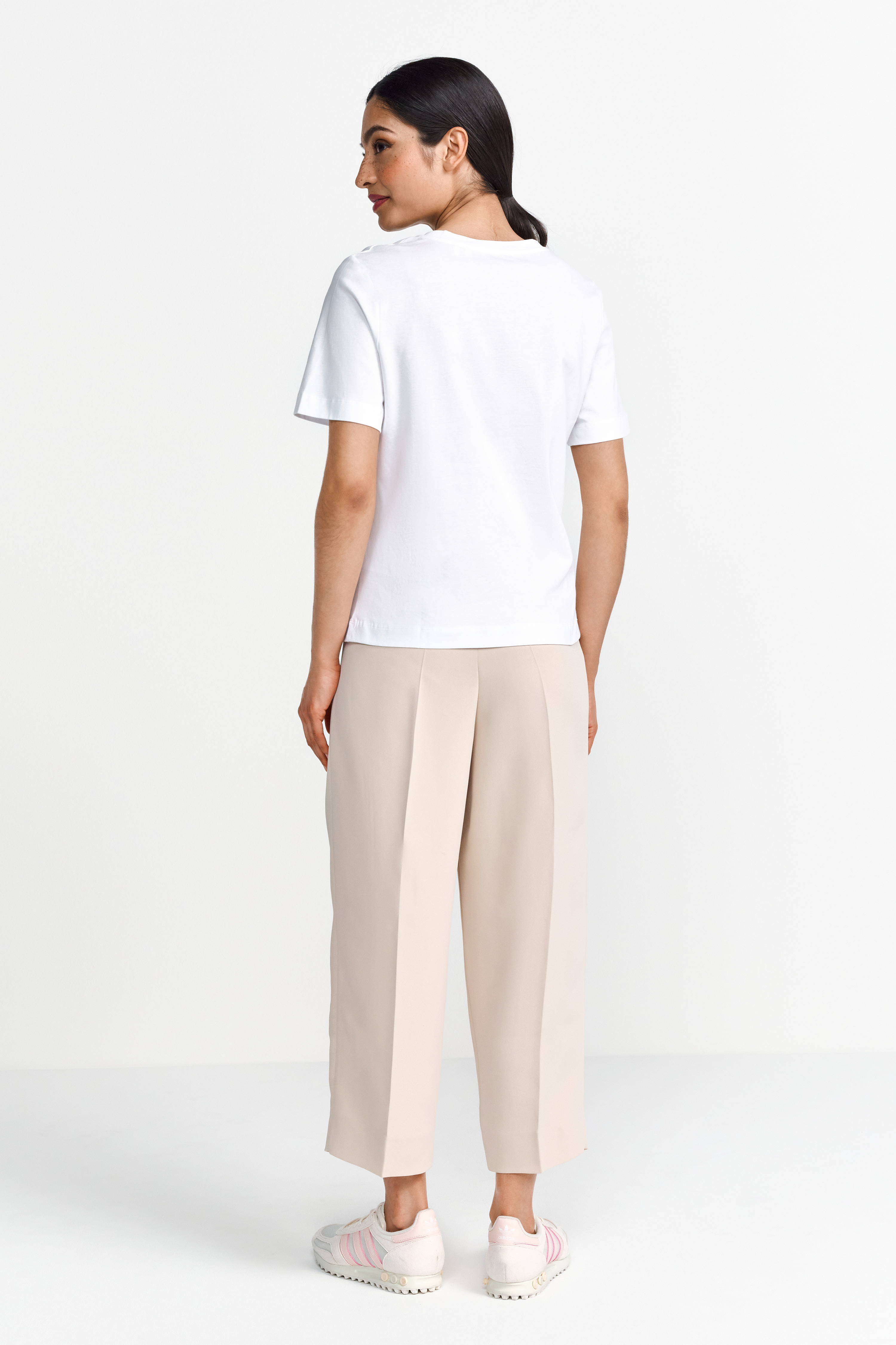 Elegant Fit T-Shirt Paris Madrid Italy