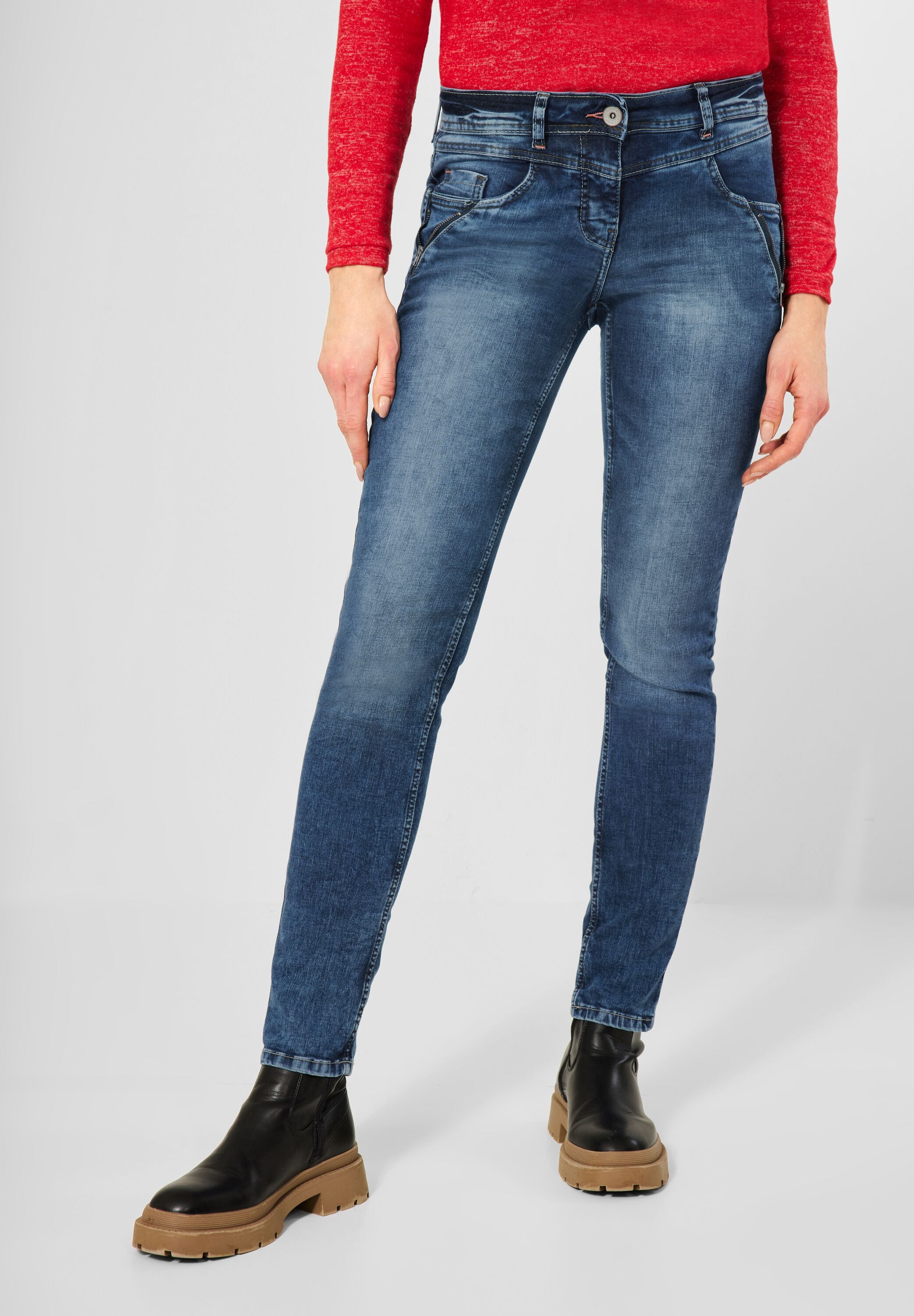 Loose Fit Jeans