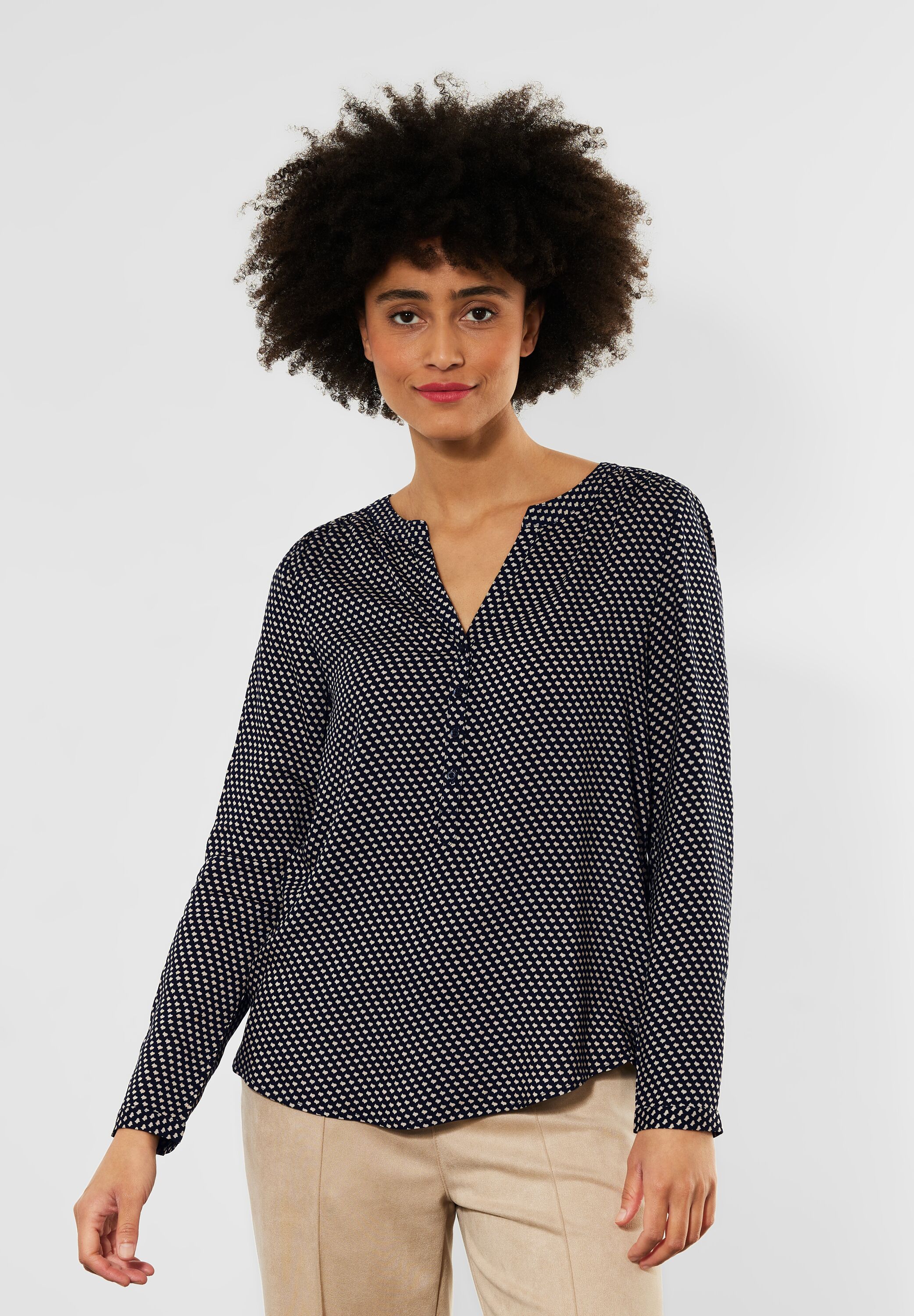 Bluse mit Minimalmuster
